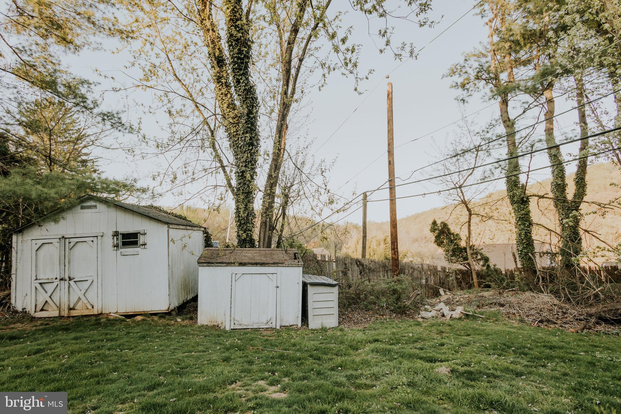 NESHAMINY HILLS - Residential
