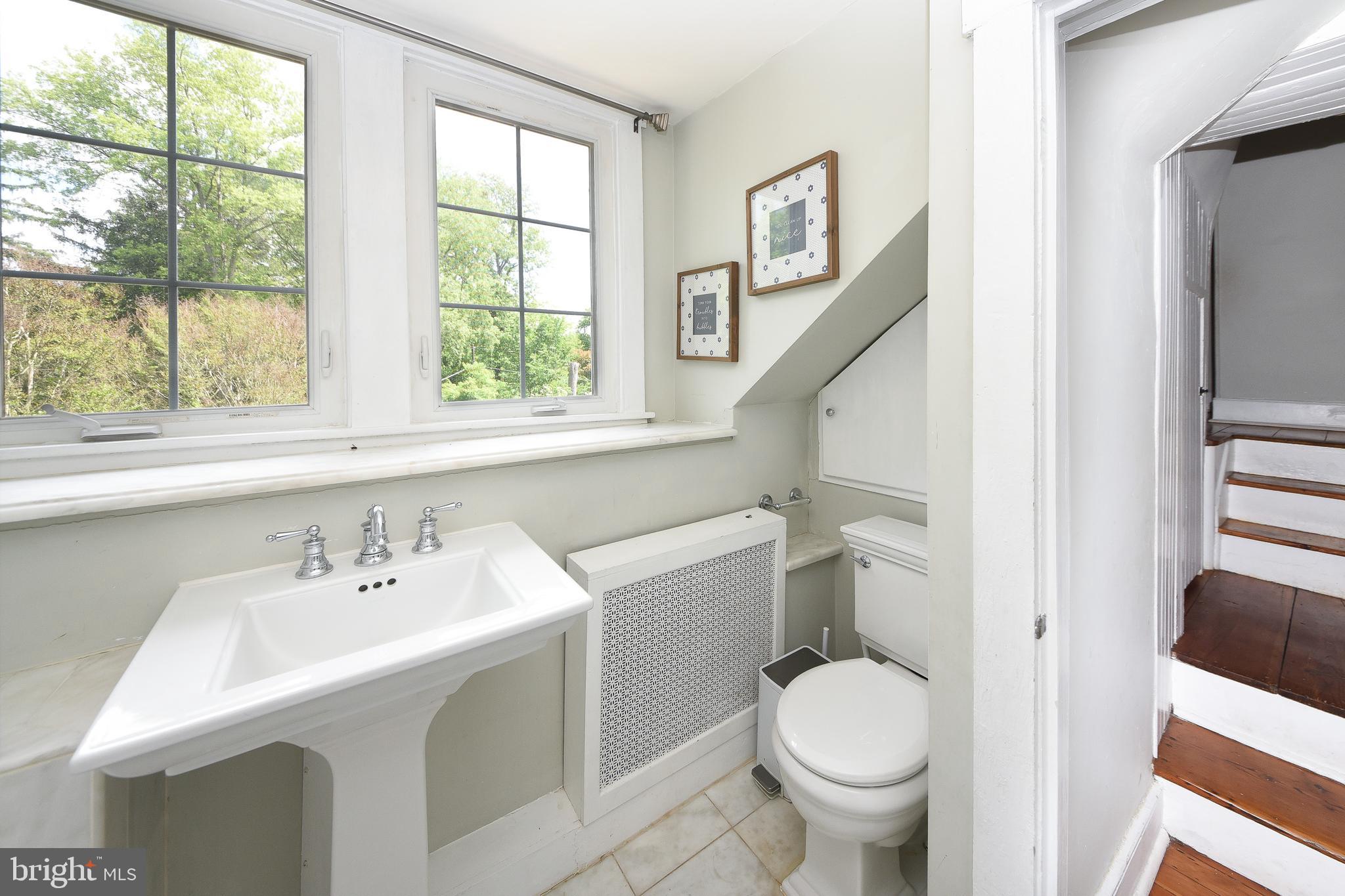 NESHAMINY HILLS - Residential