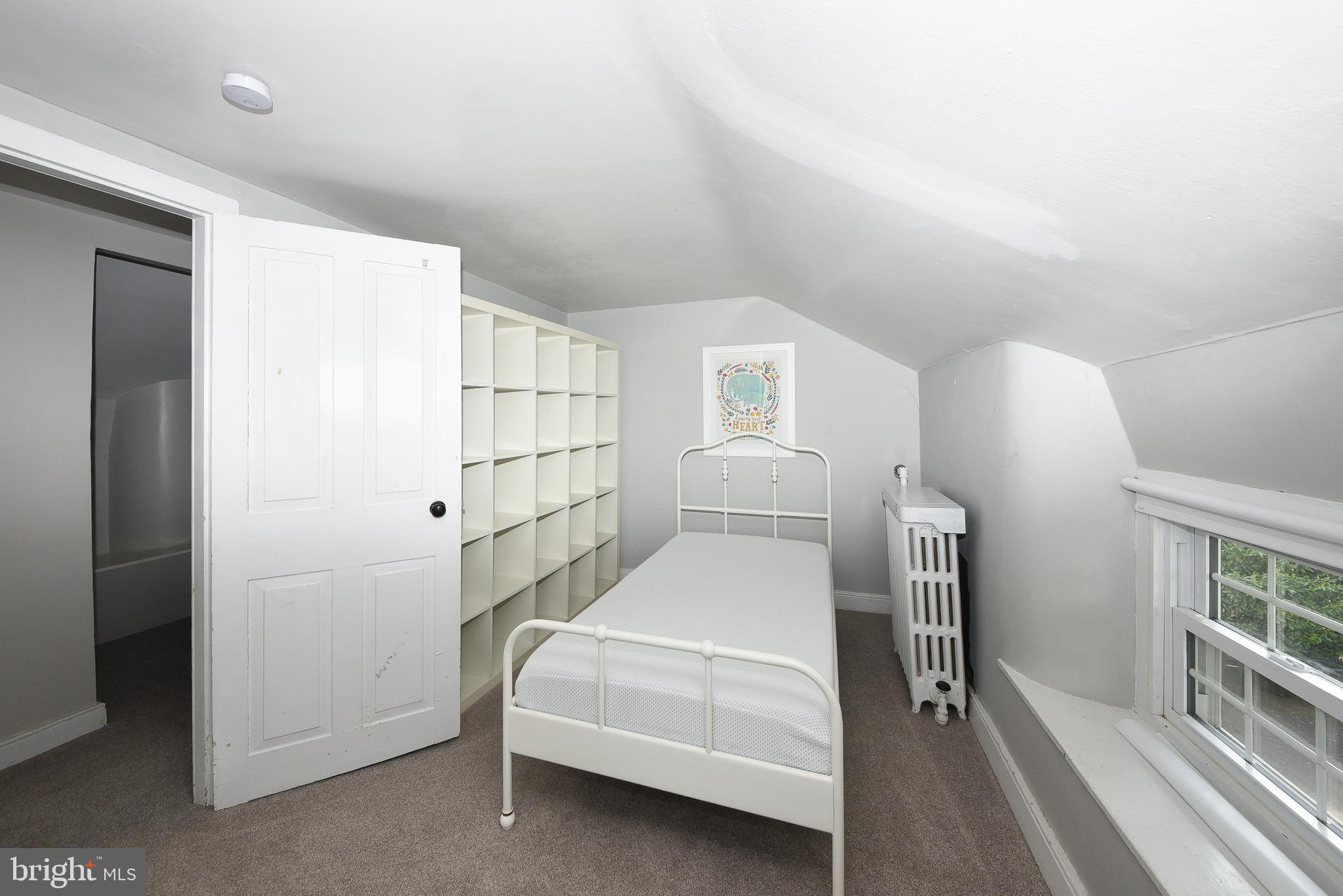 NESHAMINY HILLS - Residential