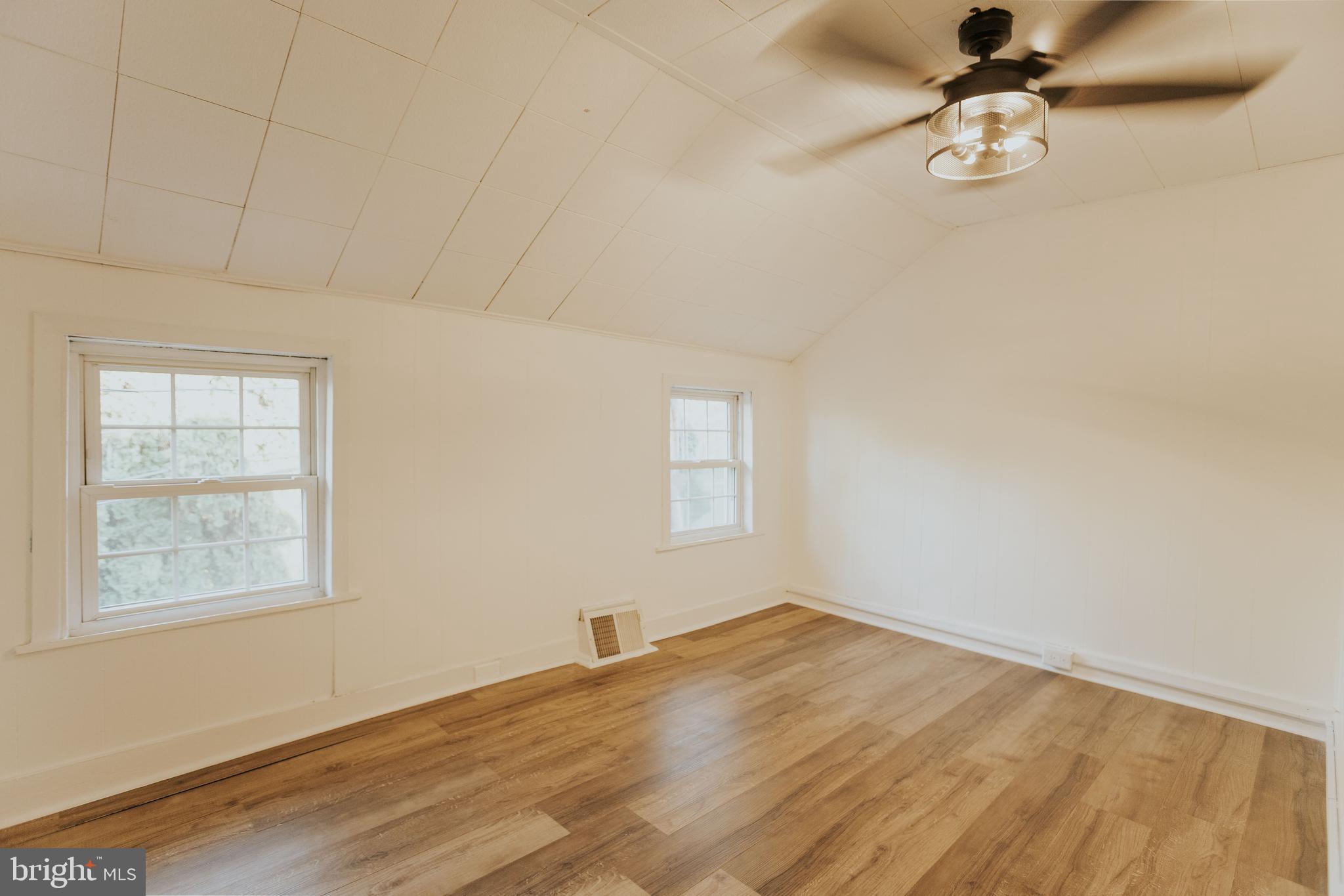 NESHAMINY HILLS - Residential