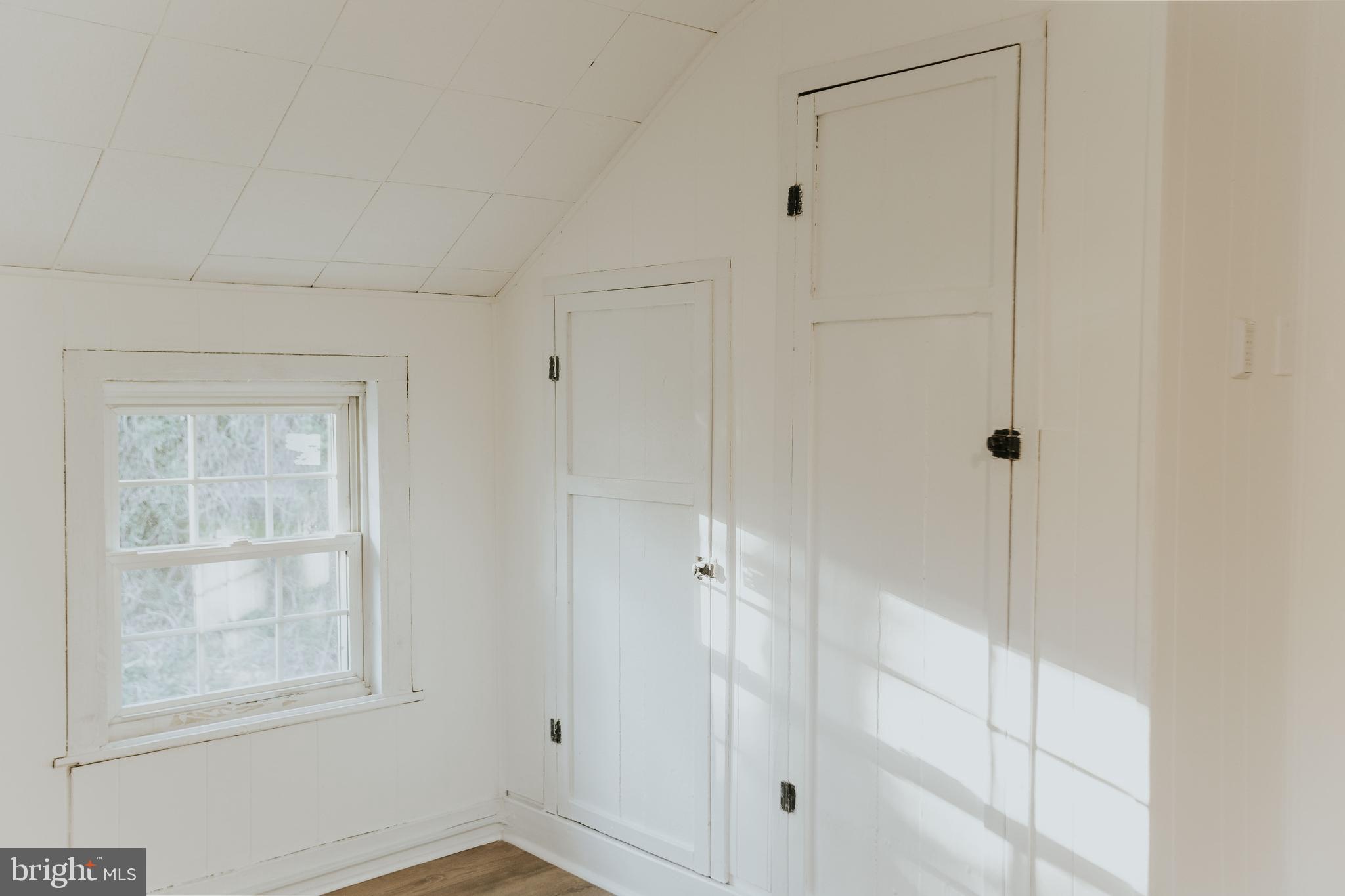 NESHAMINY HILLS - Residential