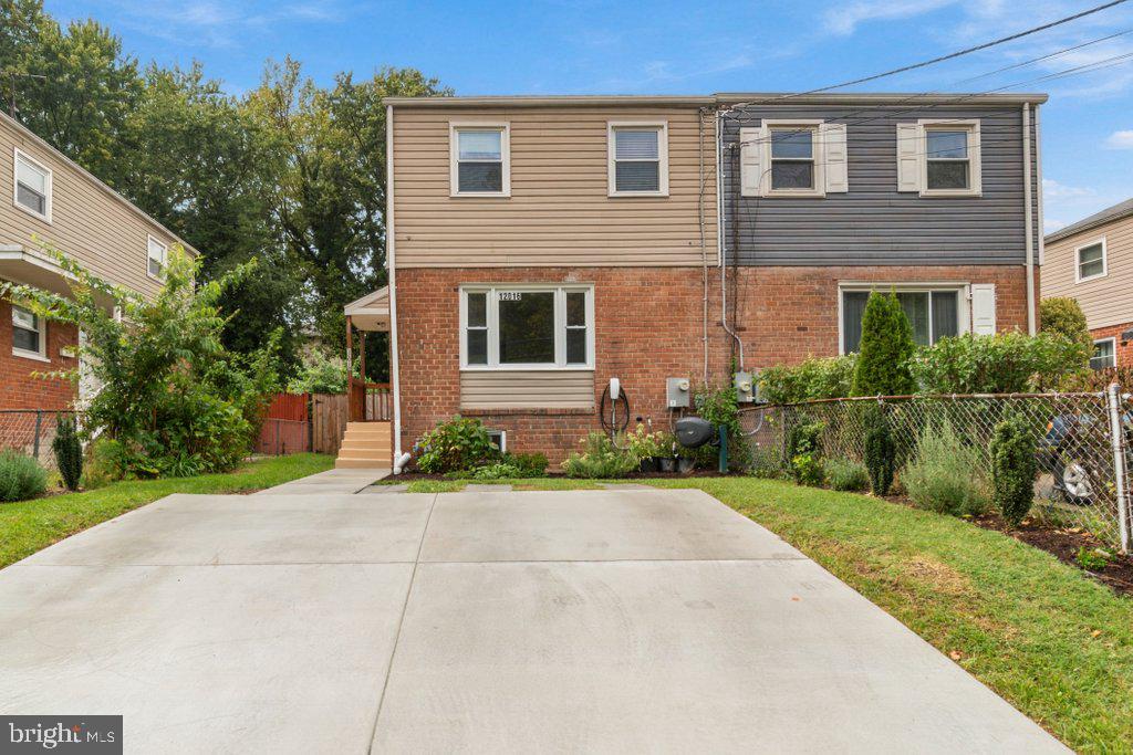 12016 VALLEYWOOD DRIVE