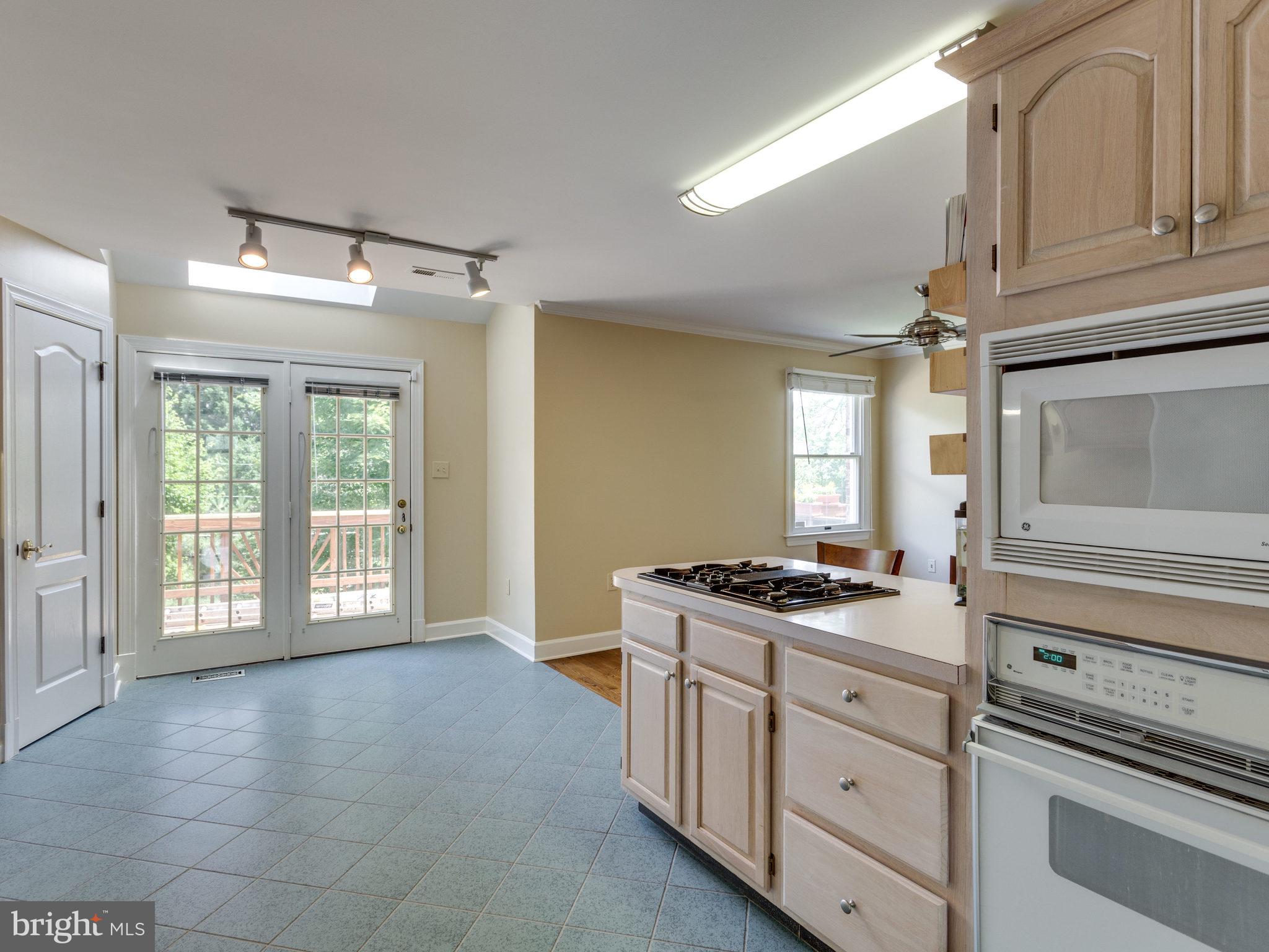 COLONIES OF MADRILLON - Residential Lease