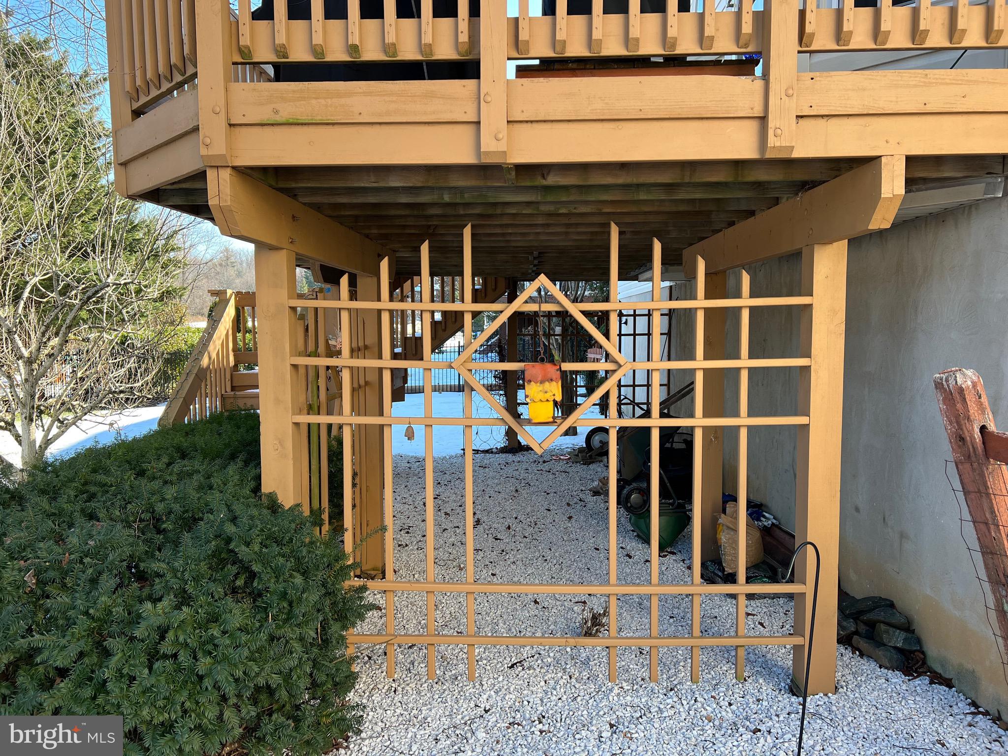 AMYCLAE EAST - Residential