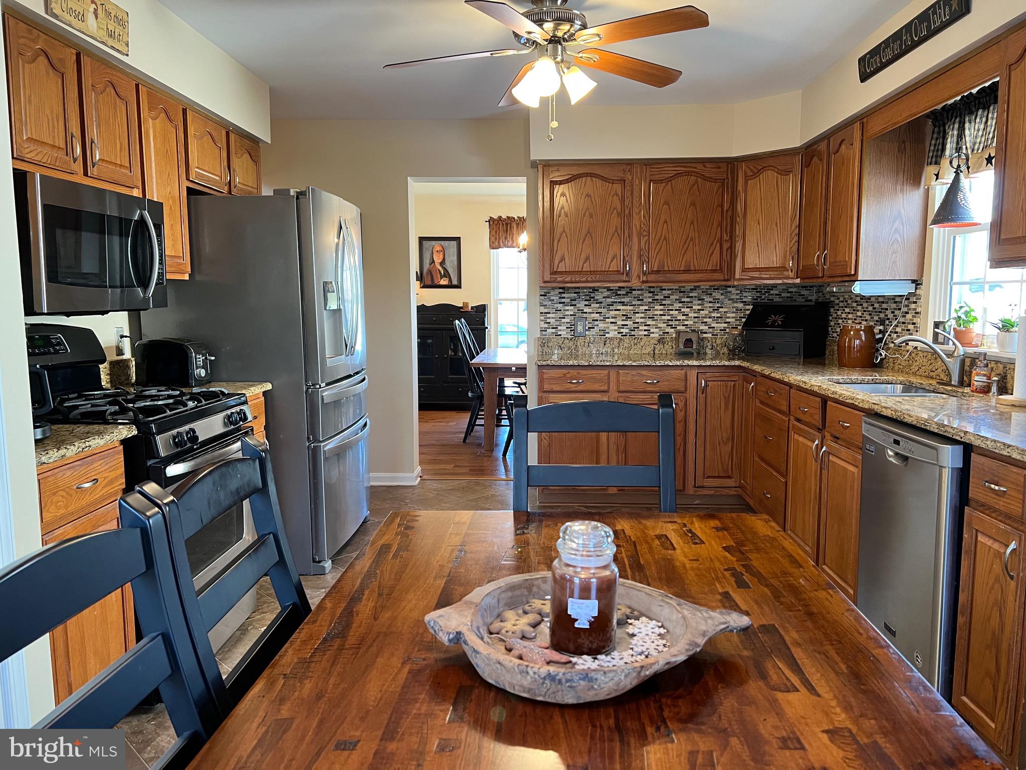 AMYCLAE EAST - Residential