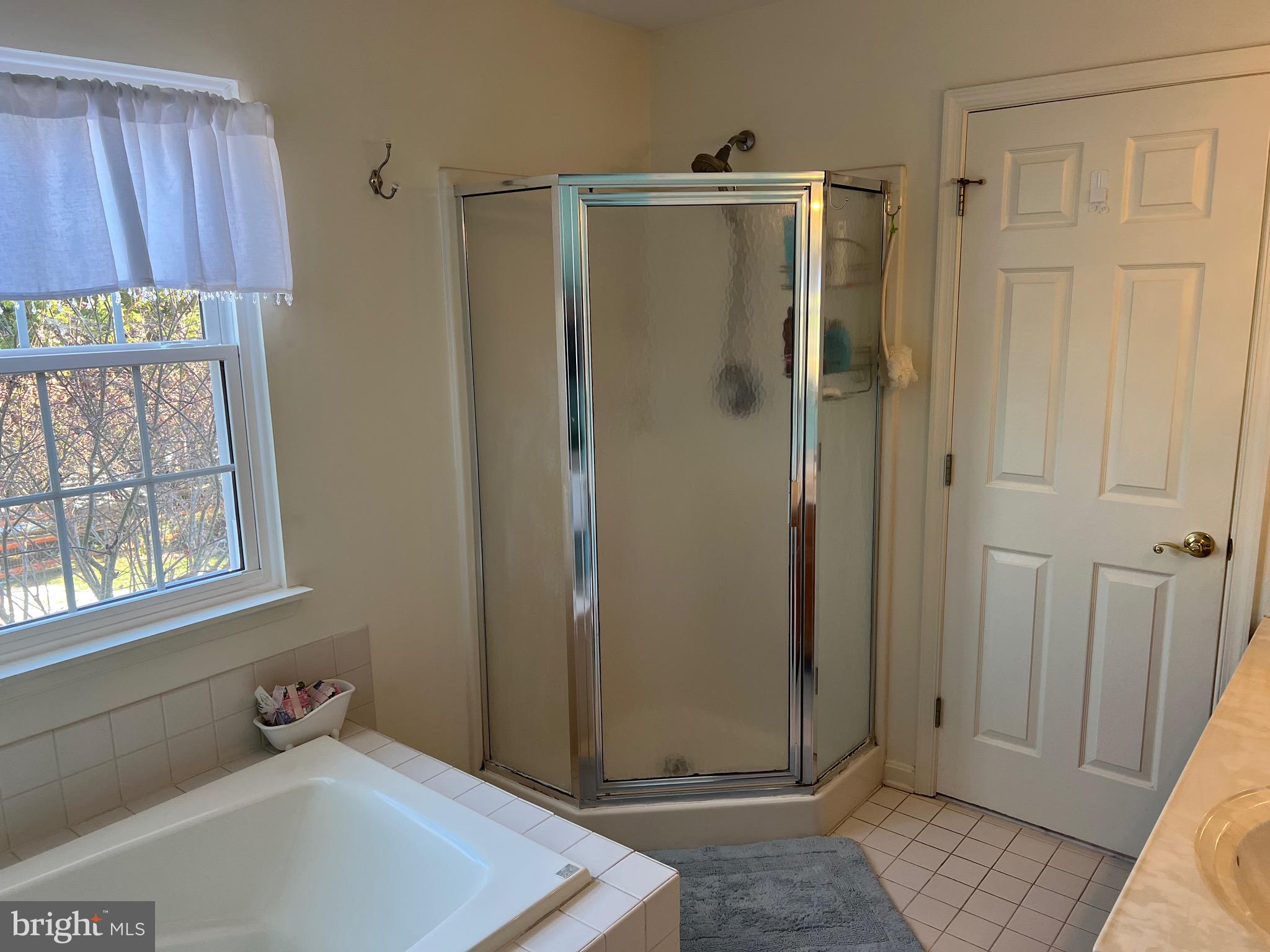 AMYCLAE EAST - Residential