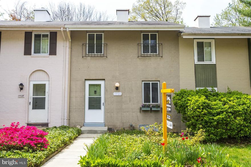 This lovely large town home has 2 large bedrooms, which could easily be converted to 3 bedrooms. New carpet and paint through out.Home has large dining room and living room on main floor. Basement has a lot of possibilities with large rec. room, full bath, walk out to yard.This is a great opportunity to buy in Columbia and add your own special touches. Close to shopping, parks, and major highways.