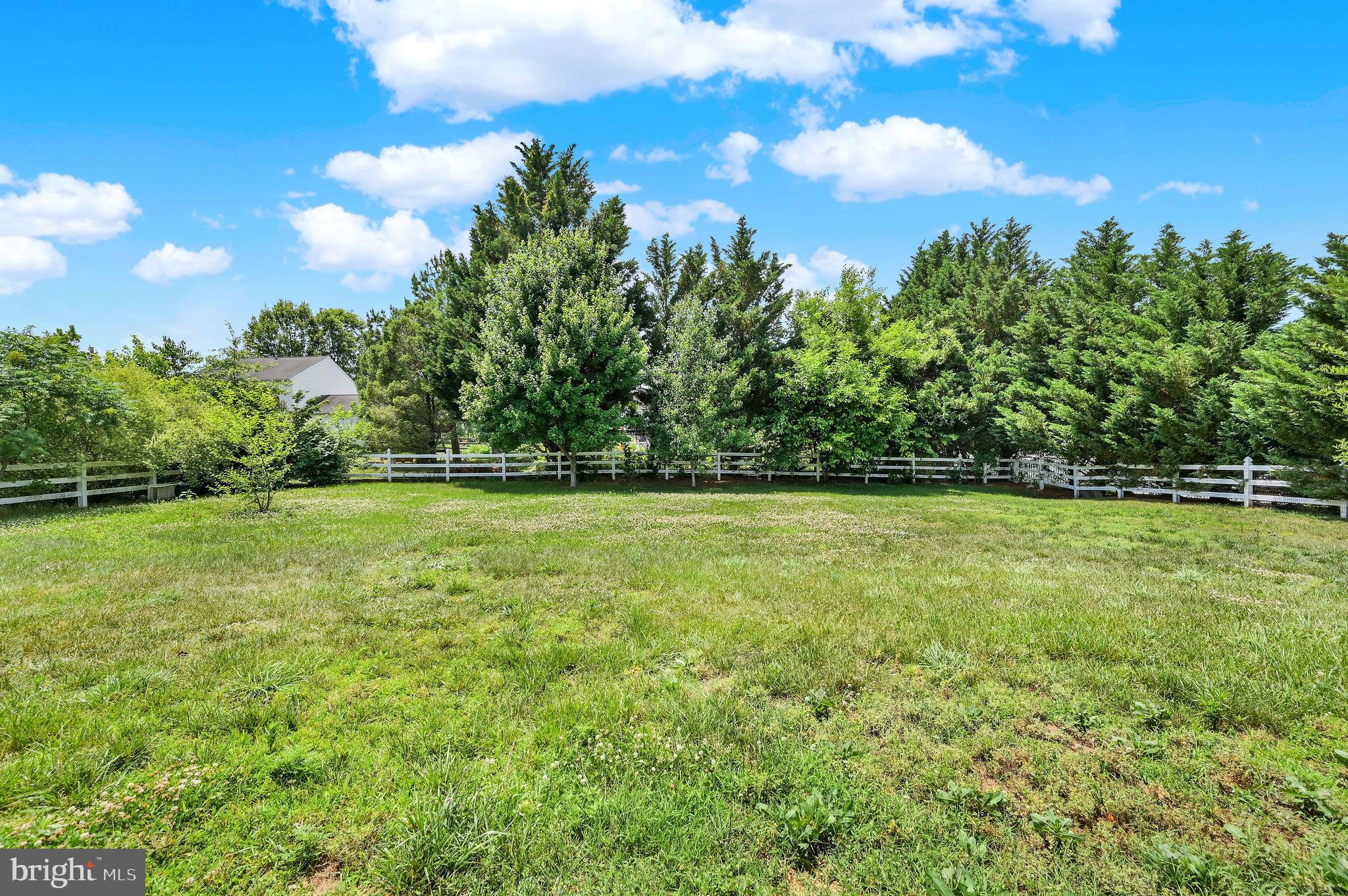 38 HATTERAS DRIVE