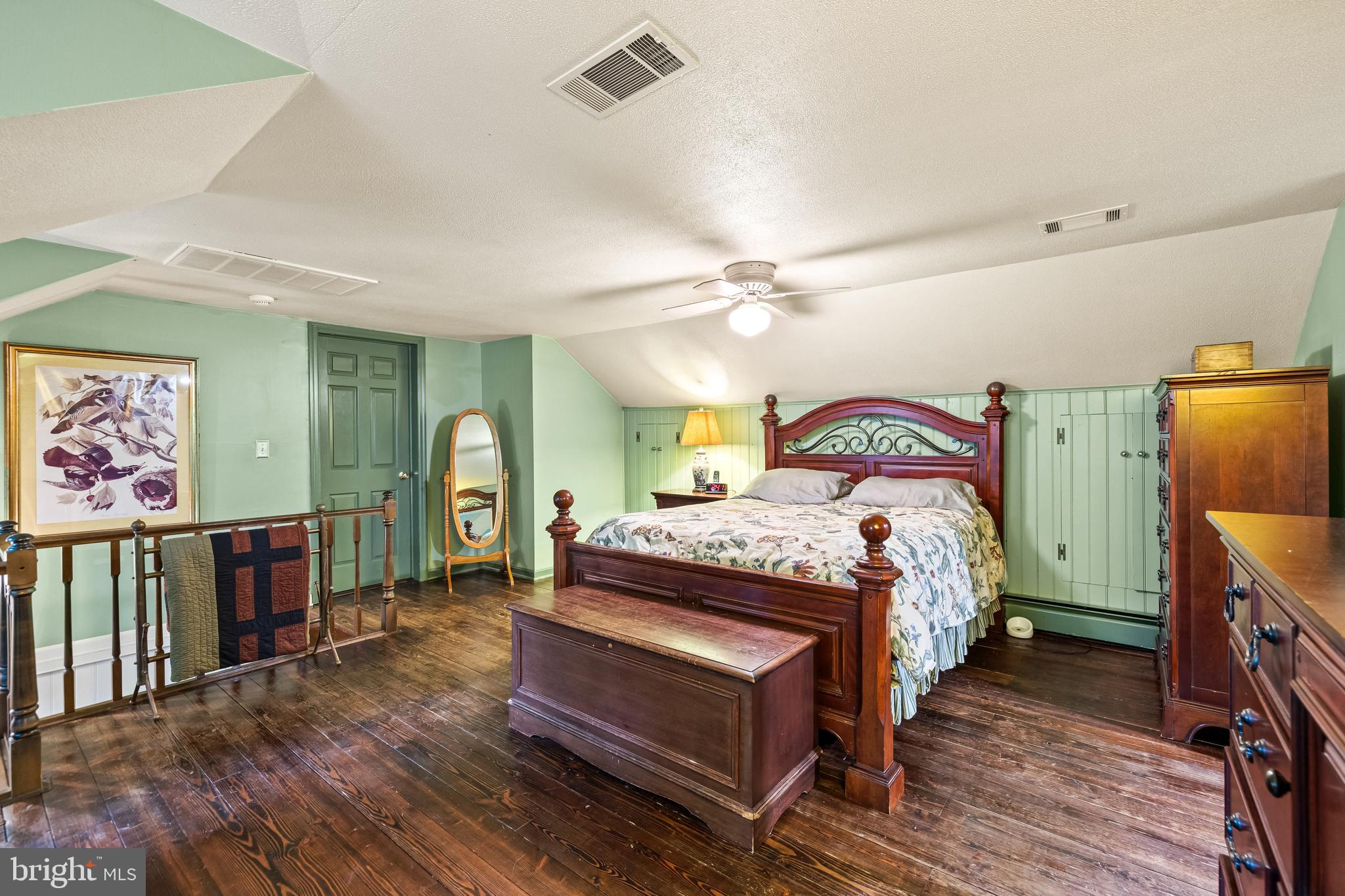 SEVEN VALLEYS - Farm