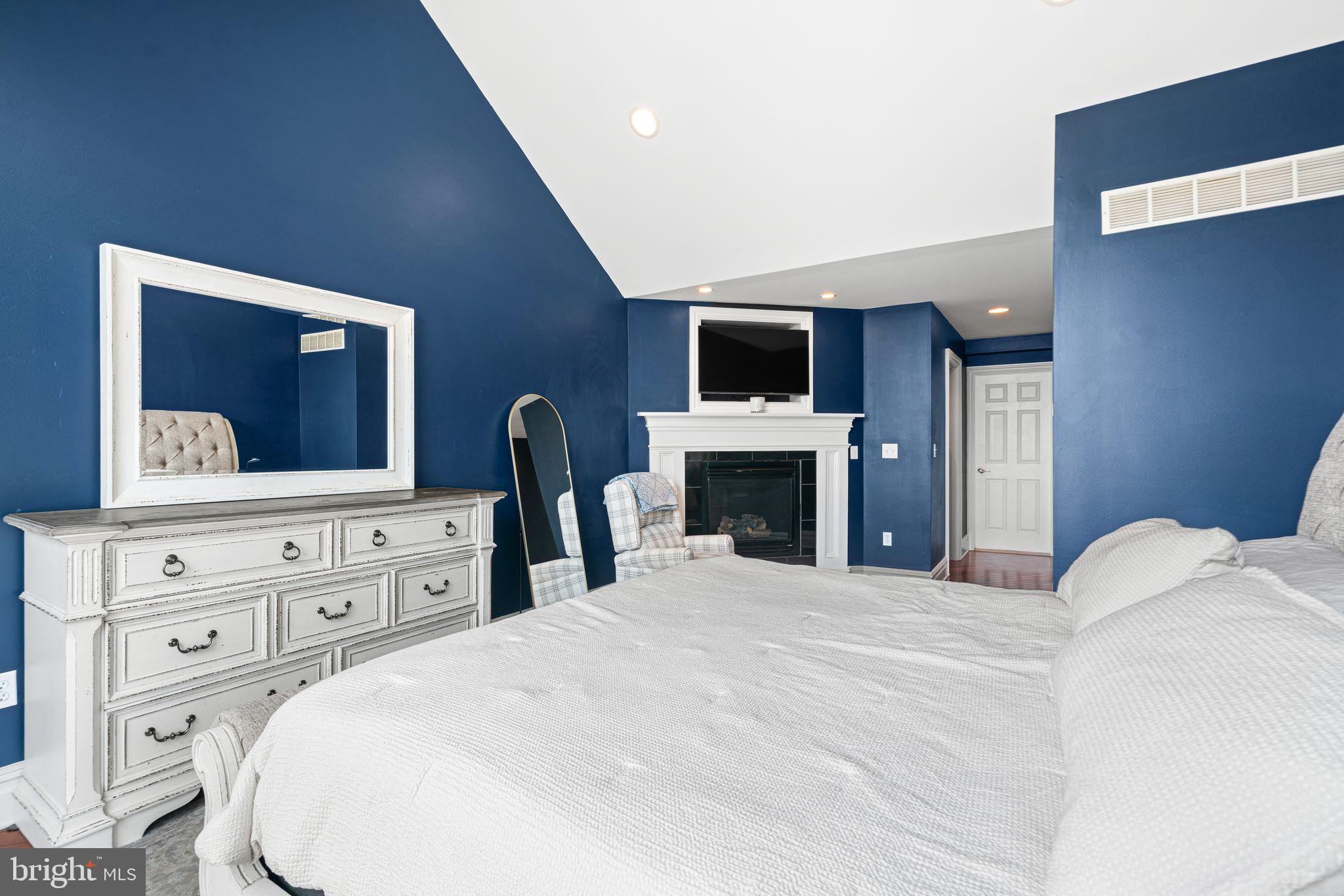 GRADUATE HOSPITAL - Residential