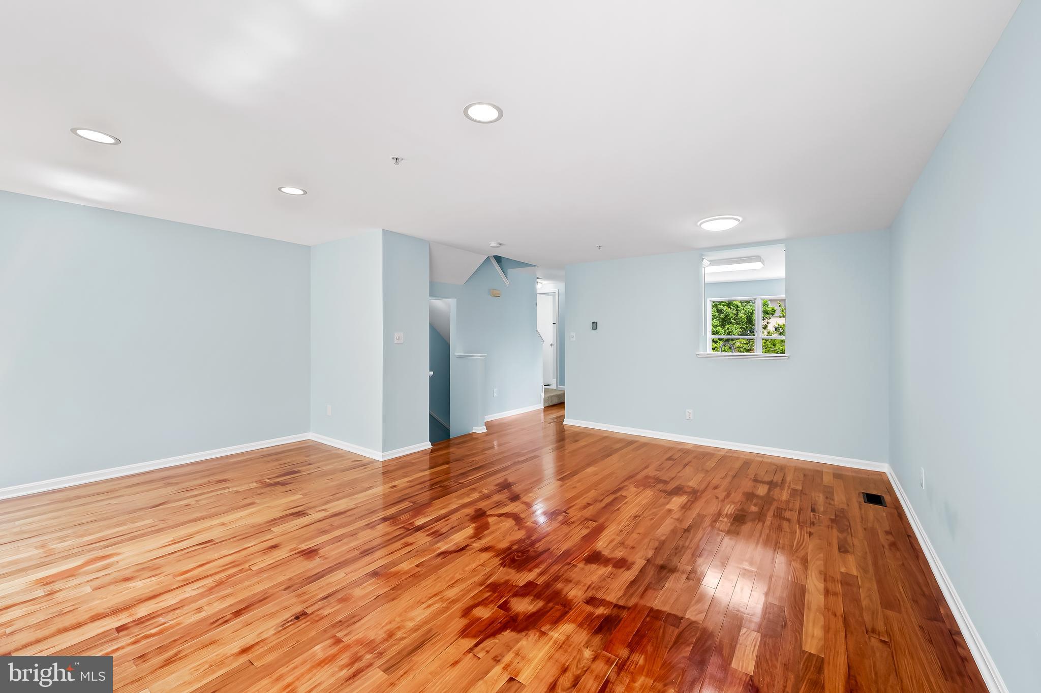 VILLAGES AT HOMELAND - Residential