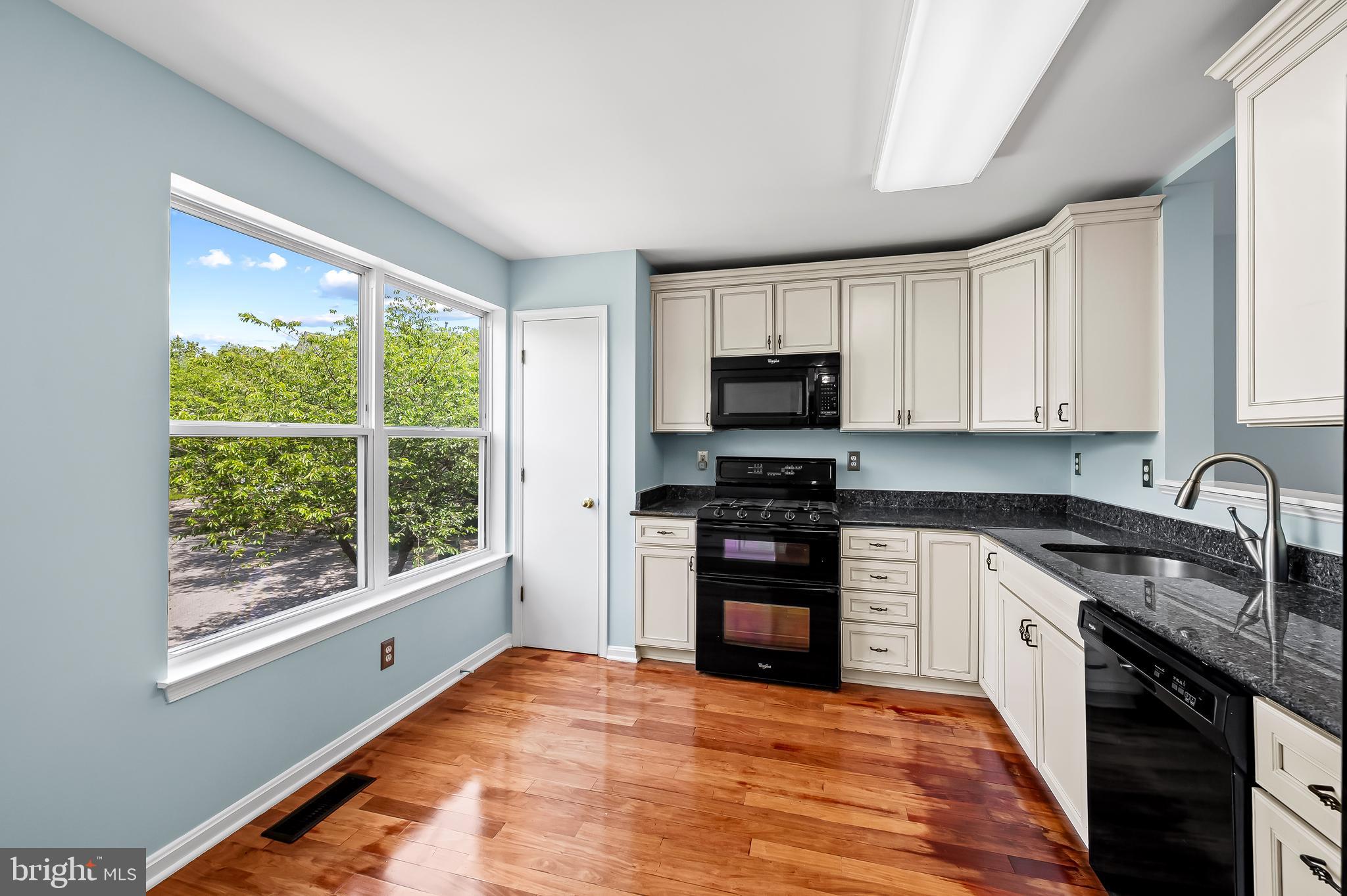 VILLAGES AT HOMELAND - Residential