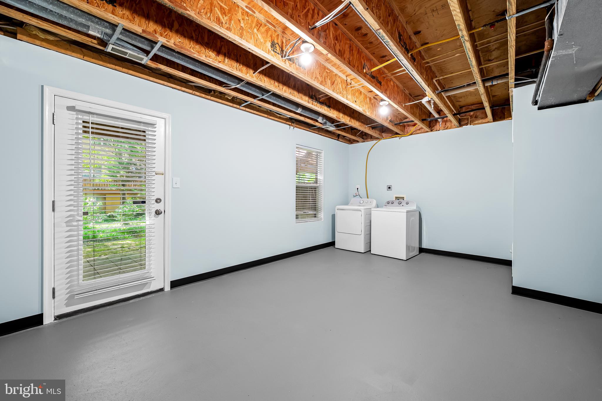 VILLAGES AT HOMELAND - Residential