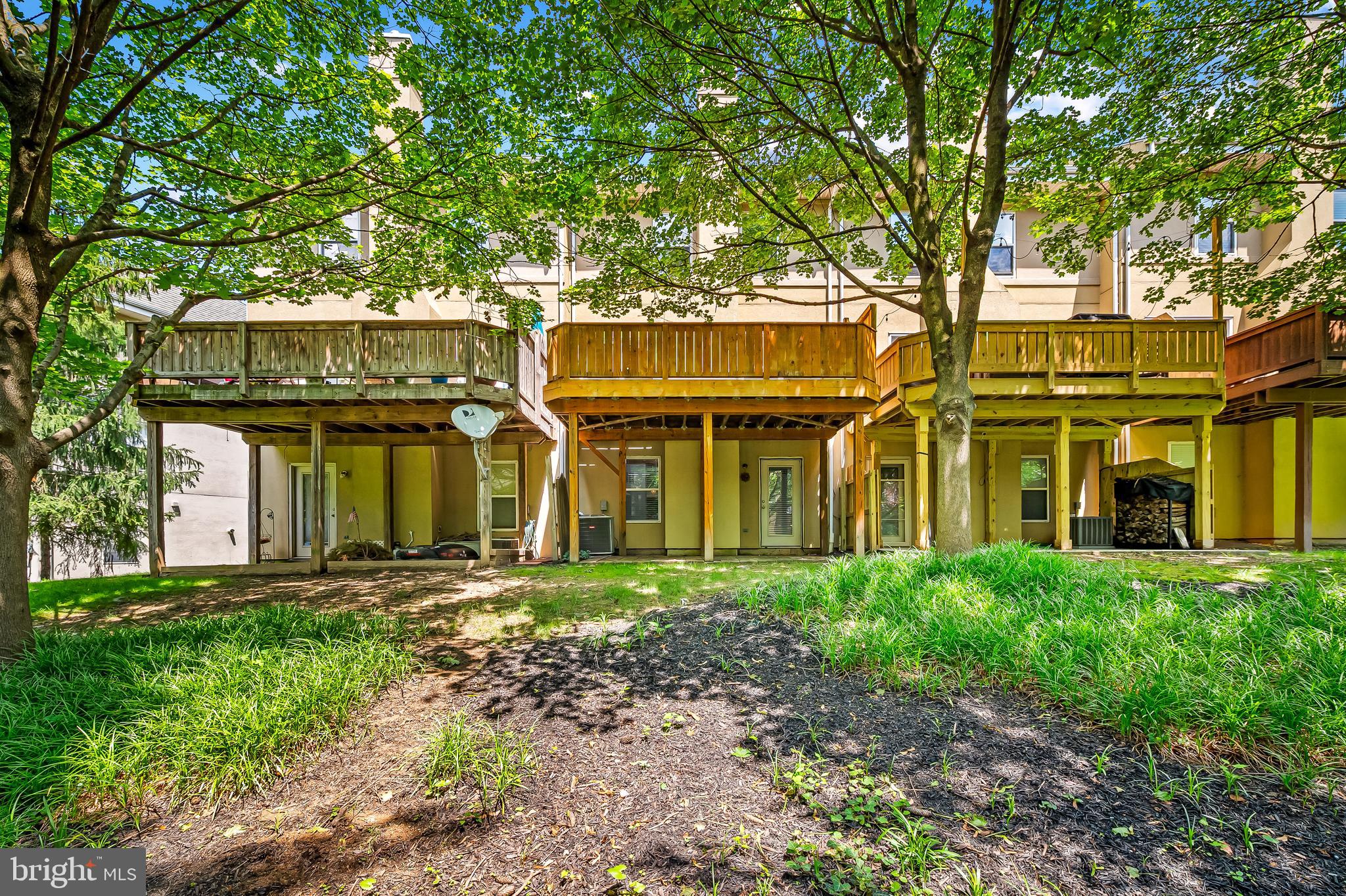 VILLAGES AT HOMELAND - Residential