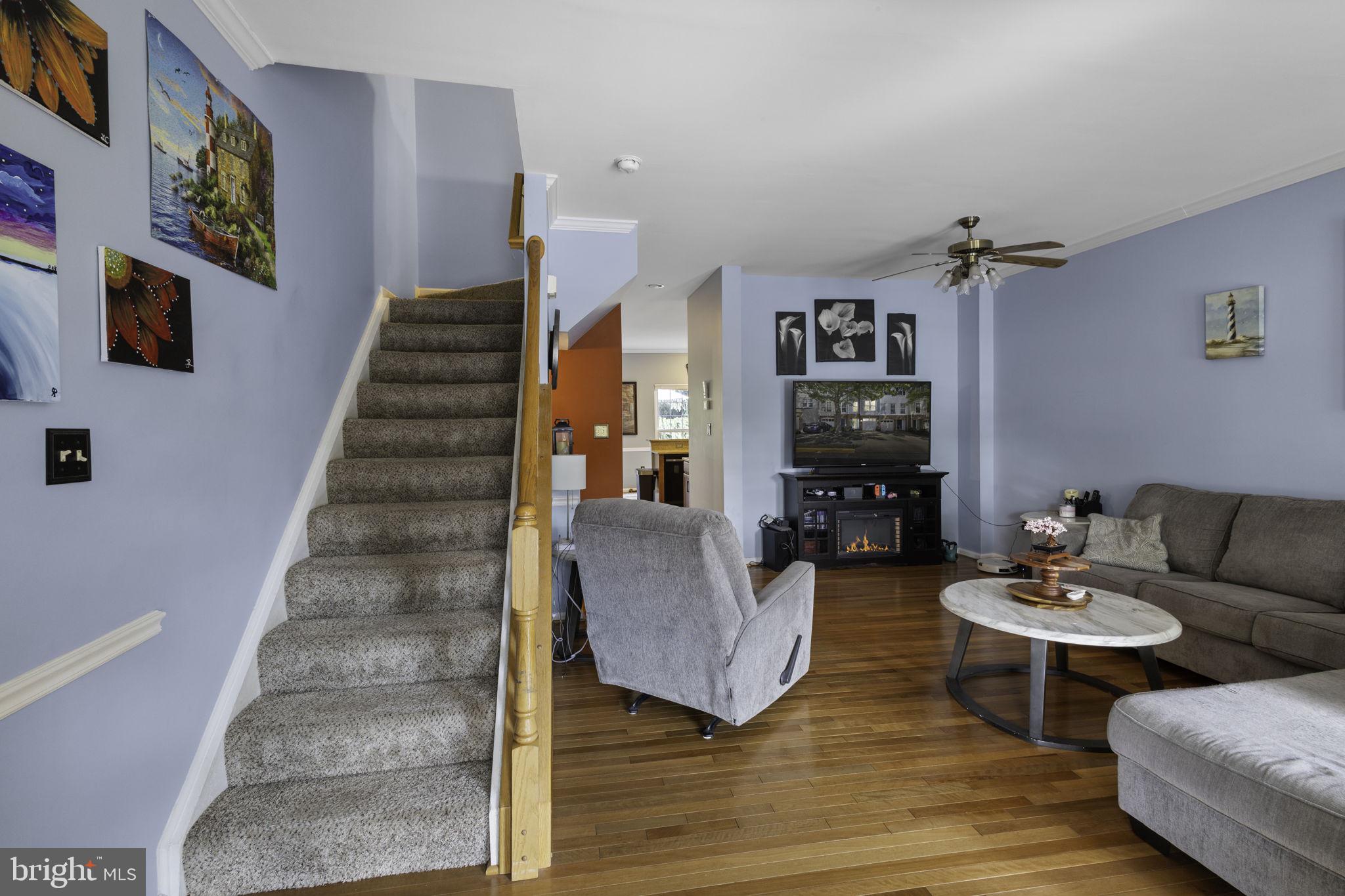 GLEN OAKS CONDOMINIUM - Residential