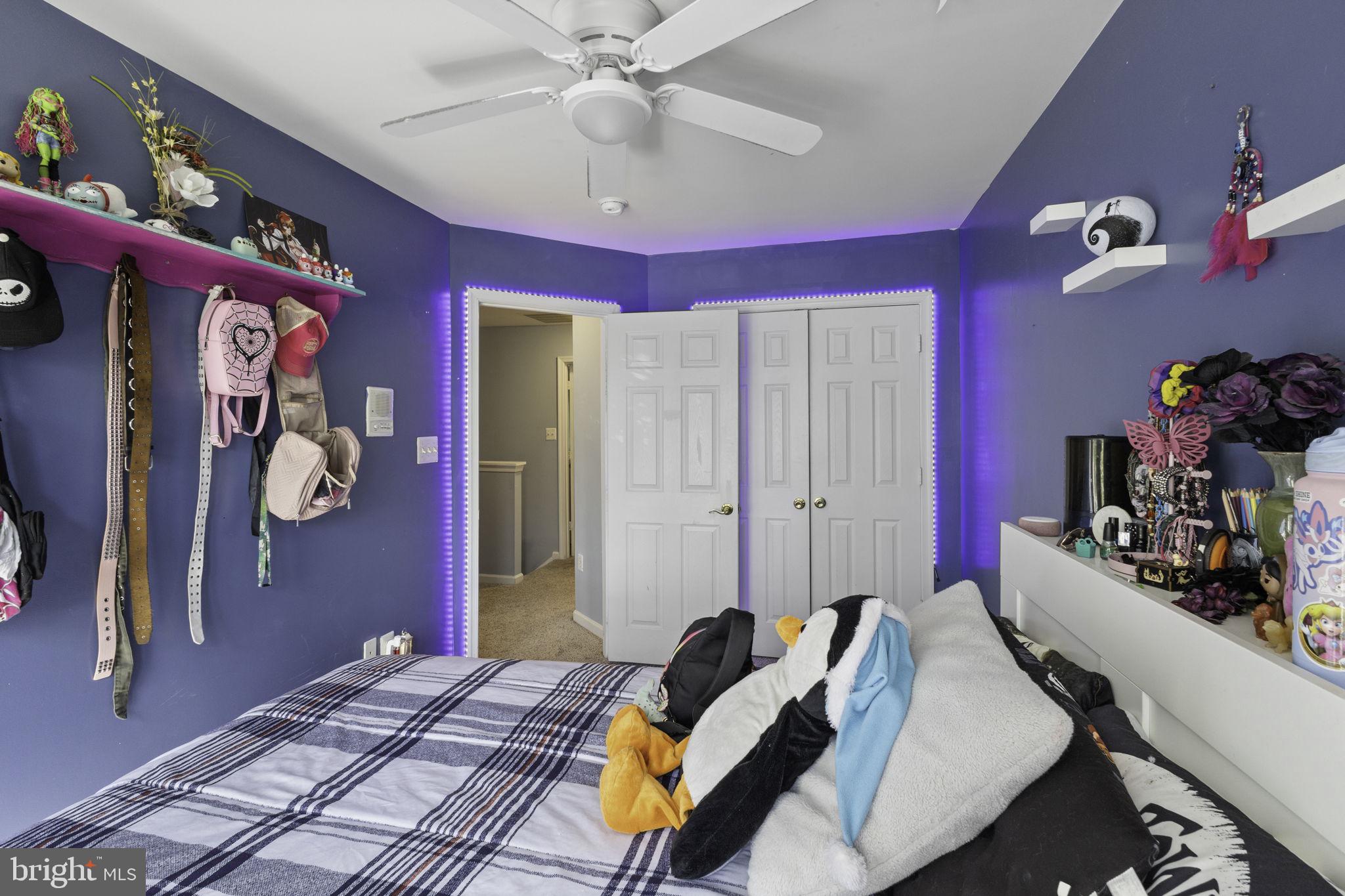 GLEN OAKS CONDOMINIUM - Residential