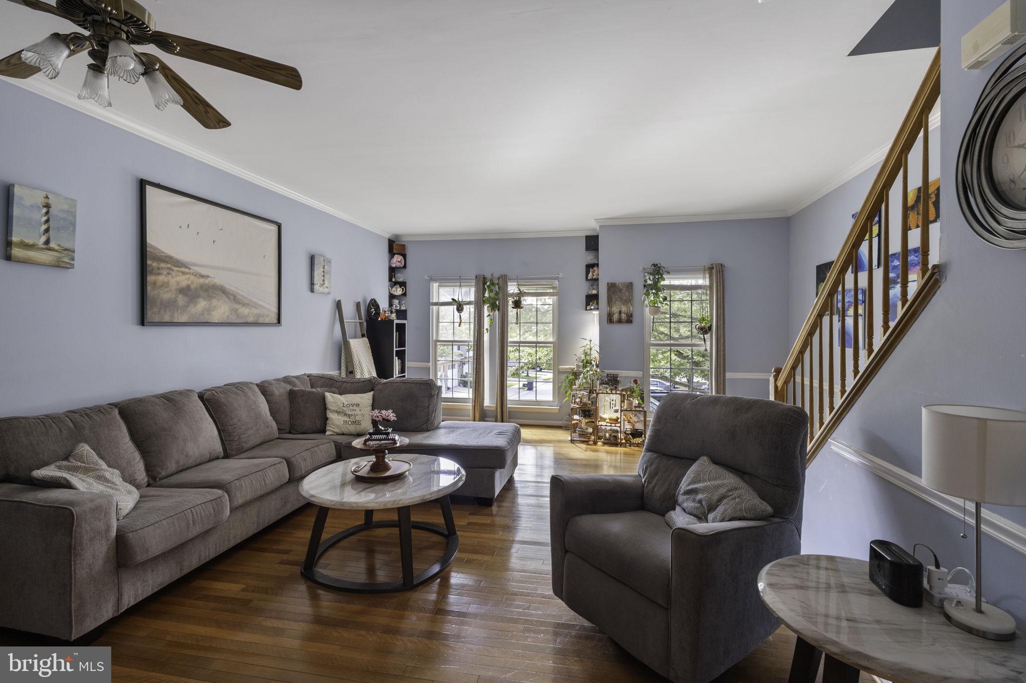 GLEN OAKS CONDOMINIUM - Residential