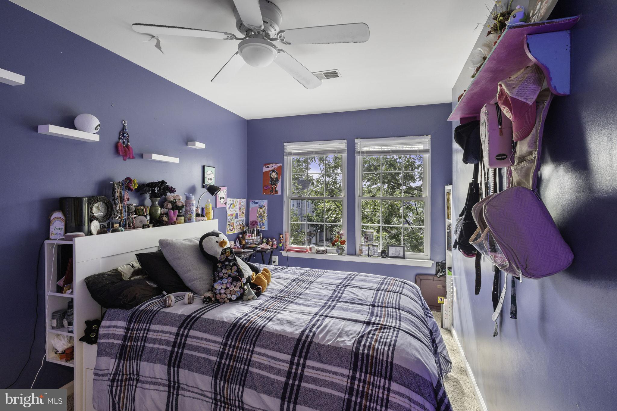 GLEN OAKS CONDOMINIUM - Residential