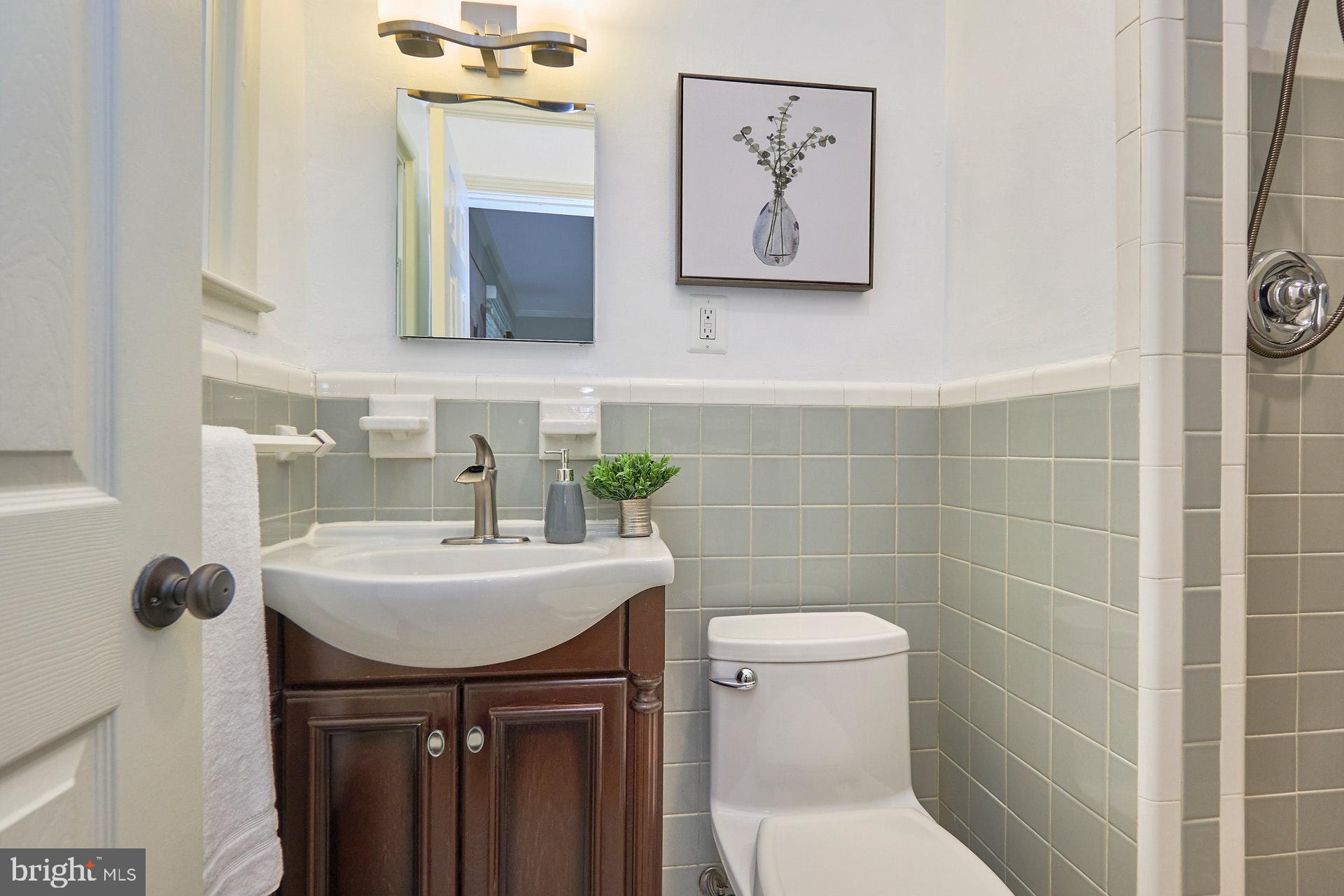 LINCOLNIA HILLS - Residential