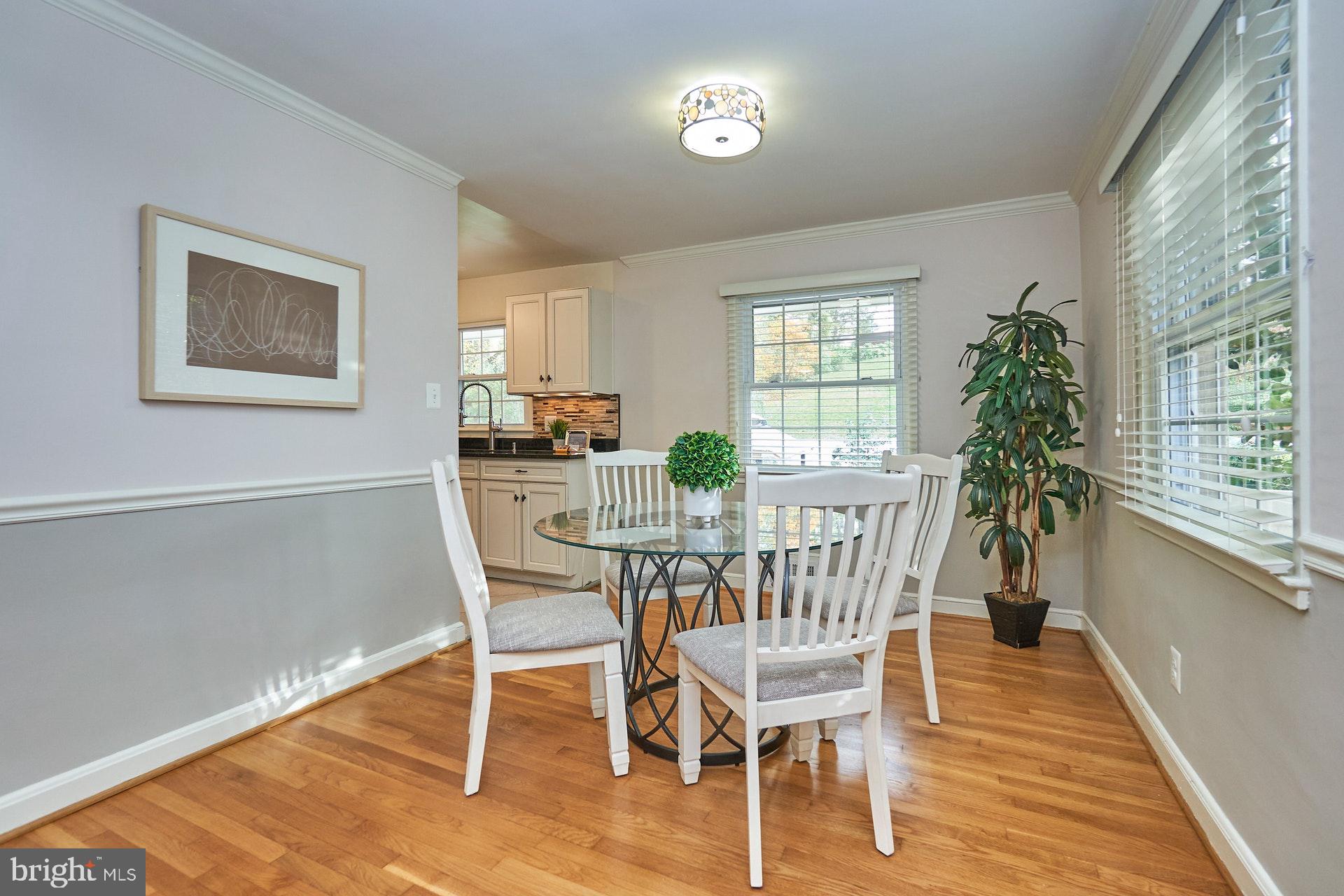 LINCOLNIA HILLS - Residential