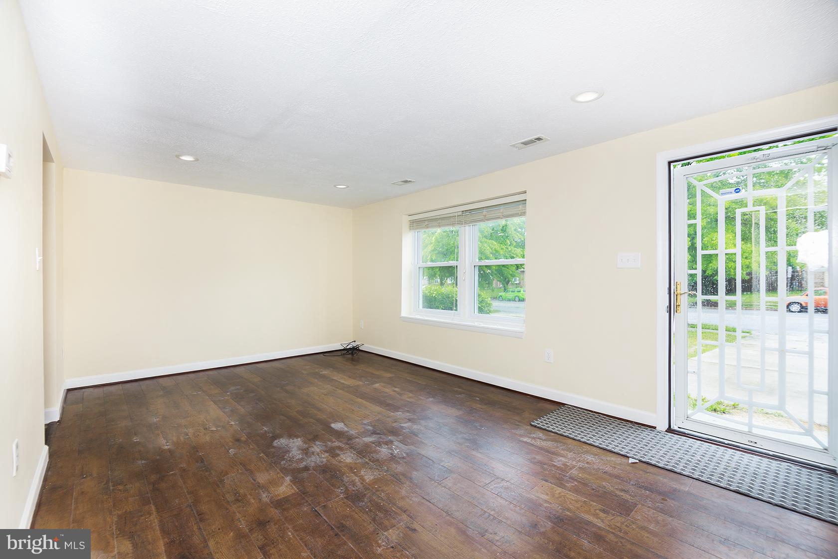 FORESTVILLE PARK - Residential