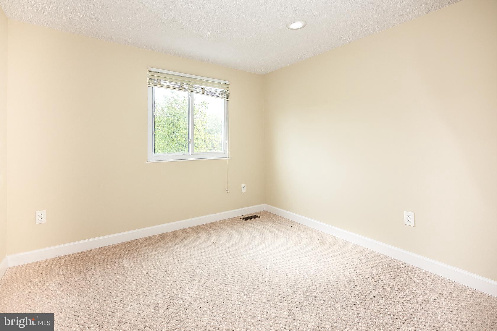 FORESTVILLE PARK - Residential