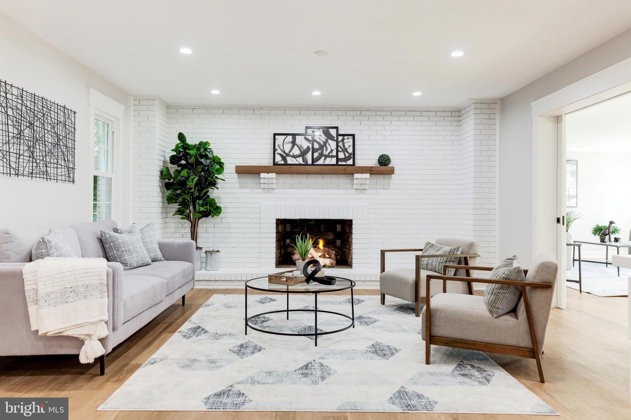 NORTH HILL - Residential