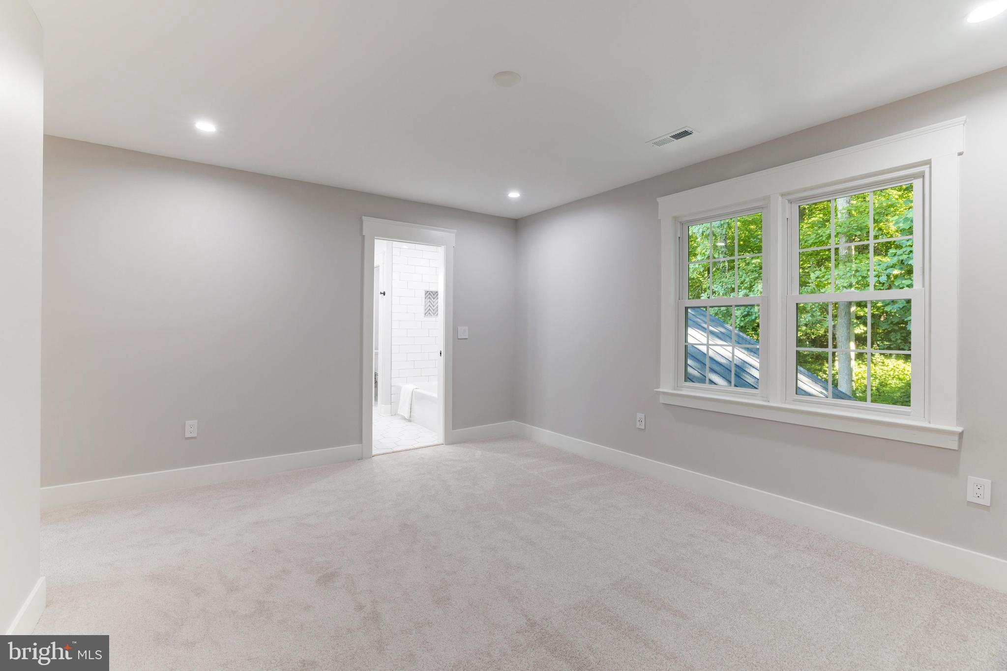 NORTH HILL - Residential