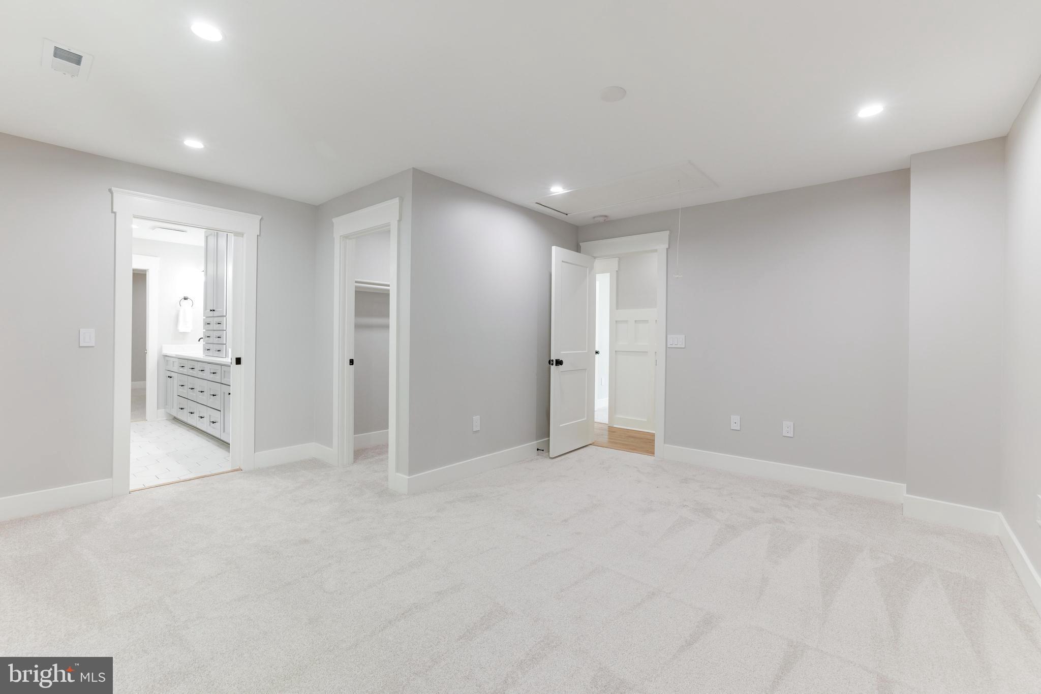 NORTH HILL - Residential