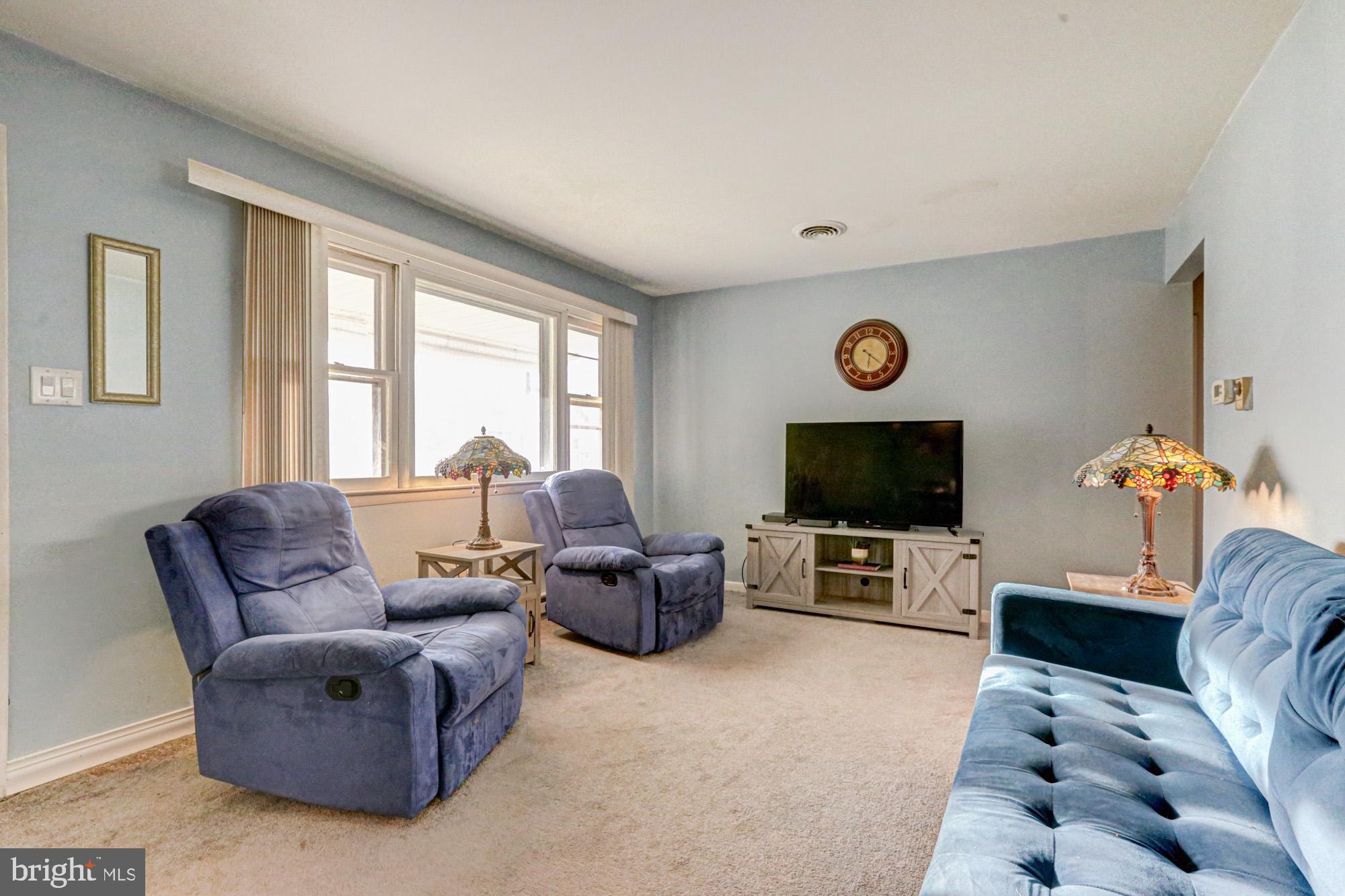 SHARONDALE - Residential