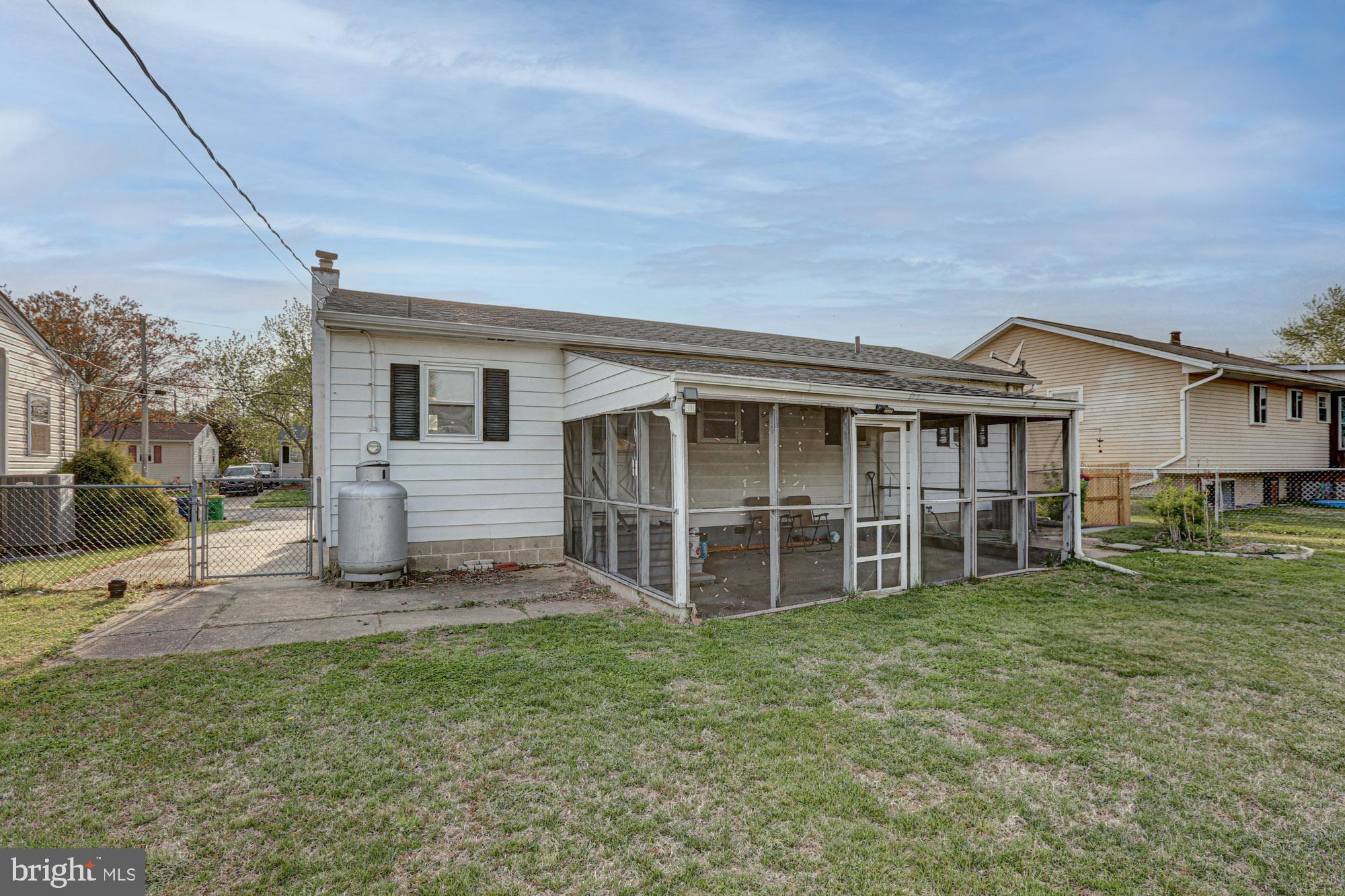 SHARONDALE - Residential