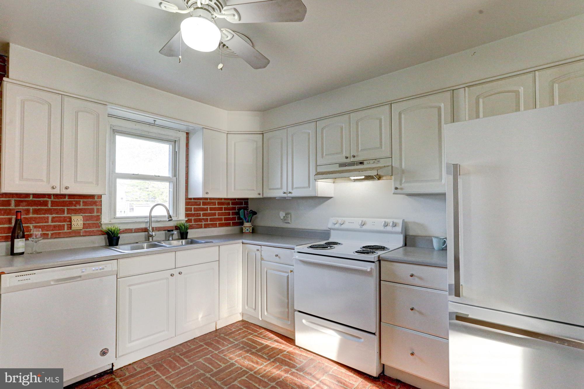 SHARONDALE - Residential