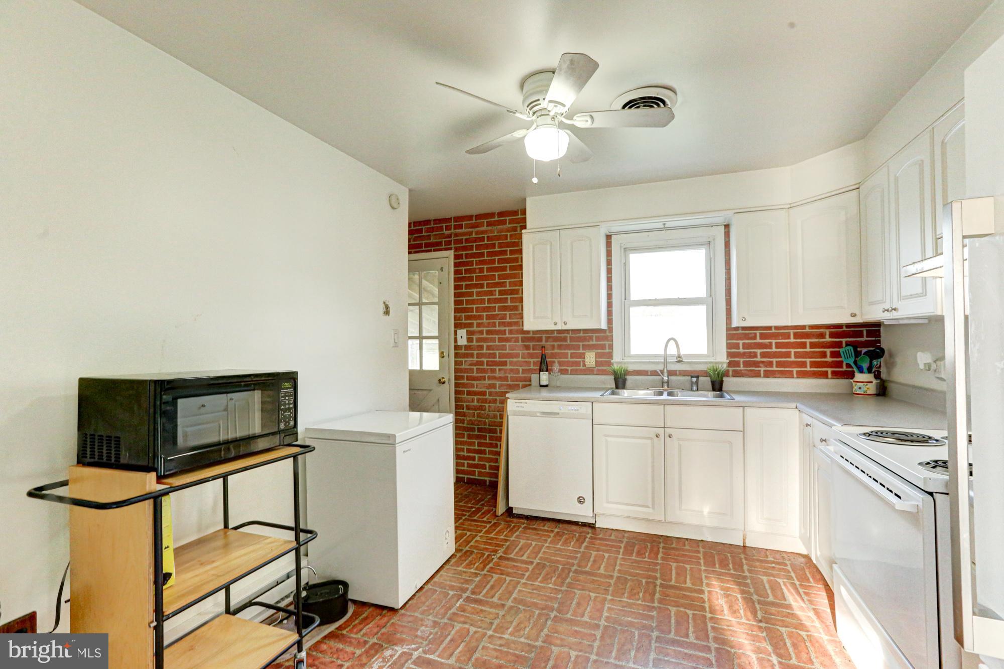 SHARONDALE - Residential