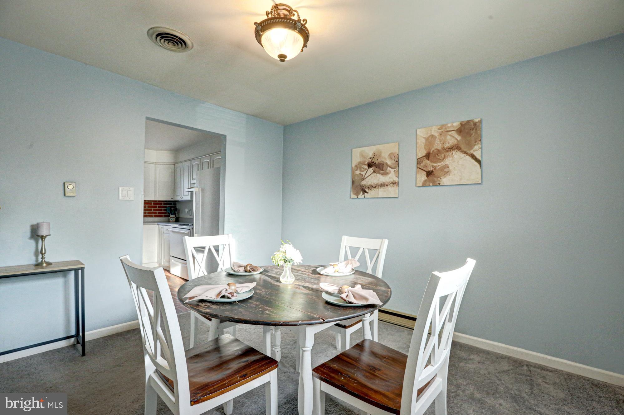 SHARONDALE - Residential