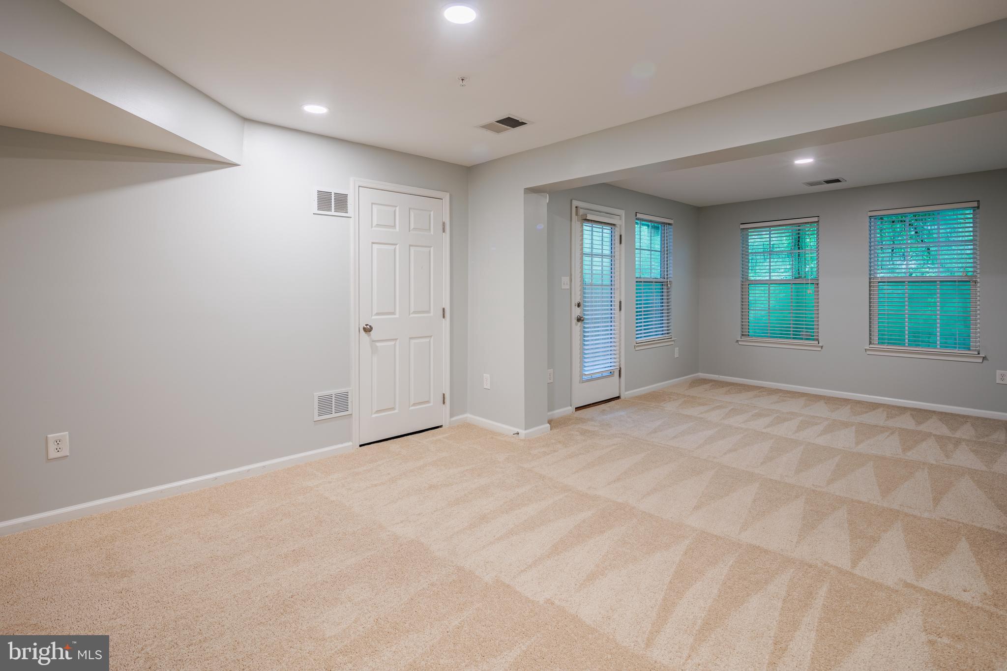 TANYARD SPRINGS - Residential