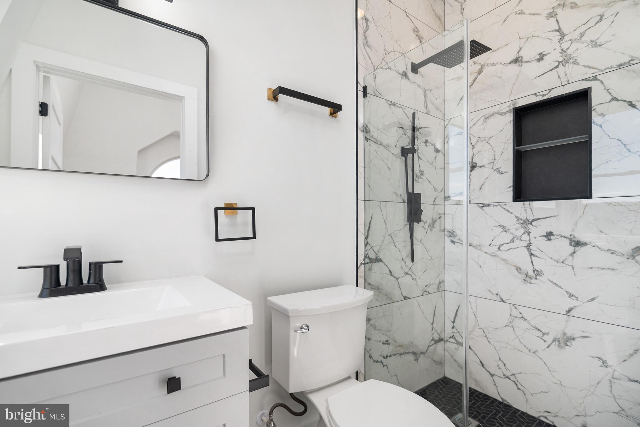 BARCLAY - Residential Lease