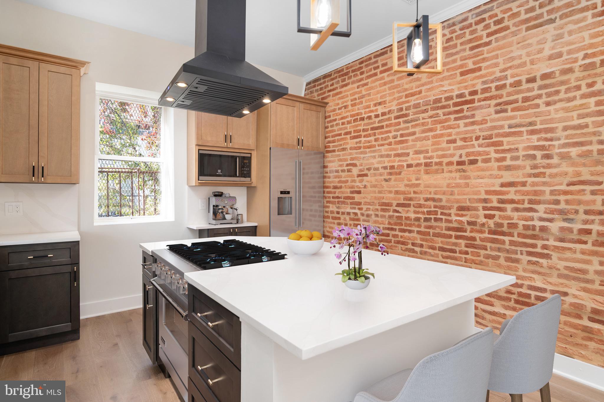 BARCLAY - Residential Lease