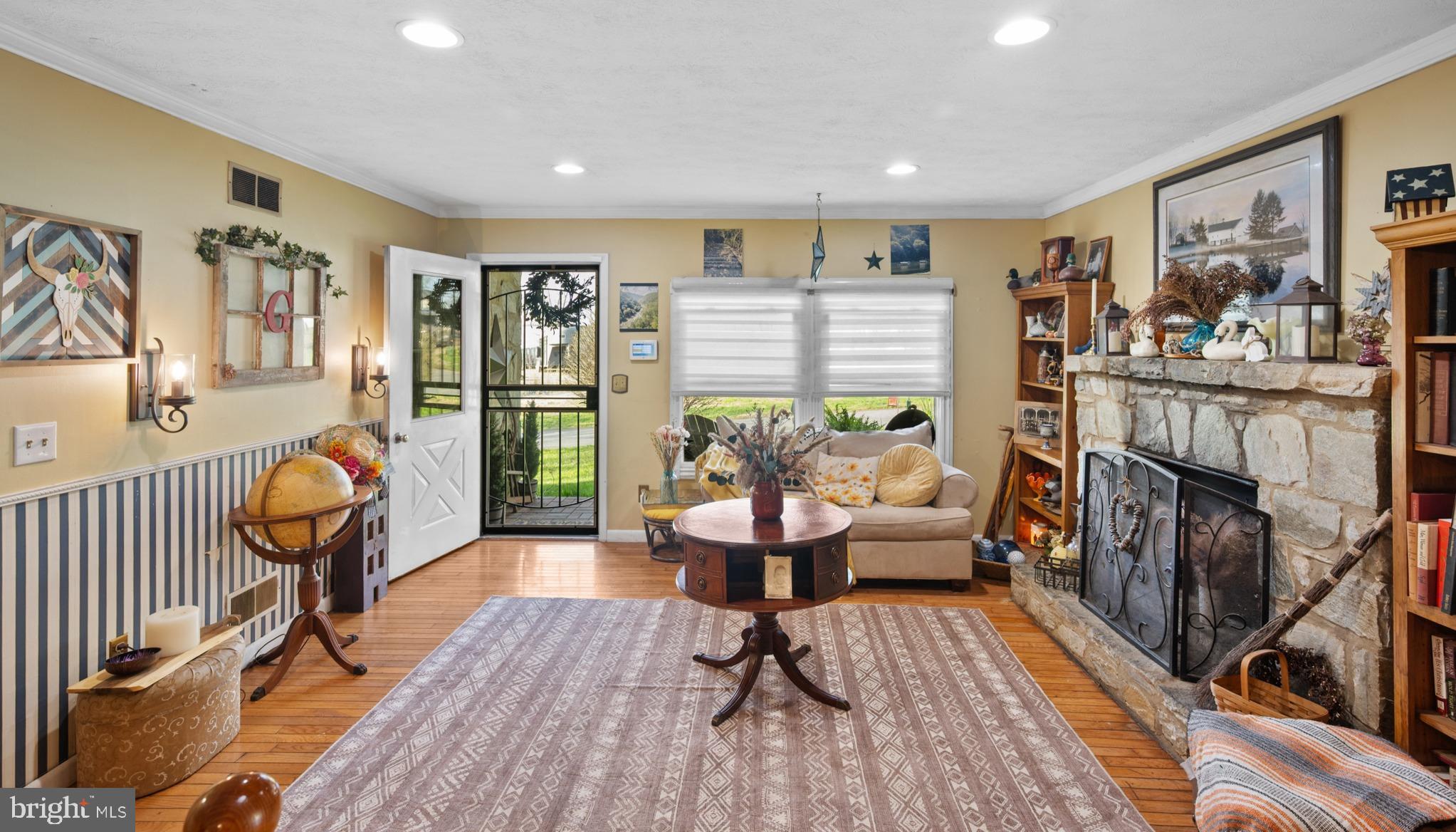 NONAVAILABLE - Residential