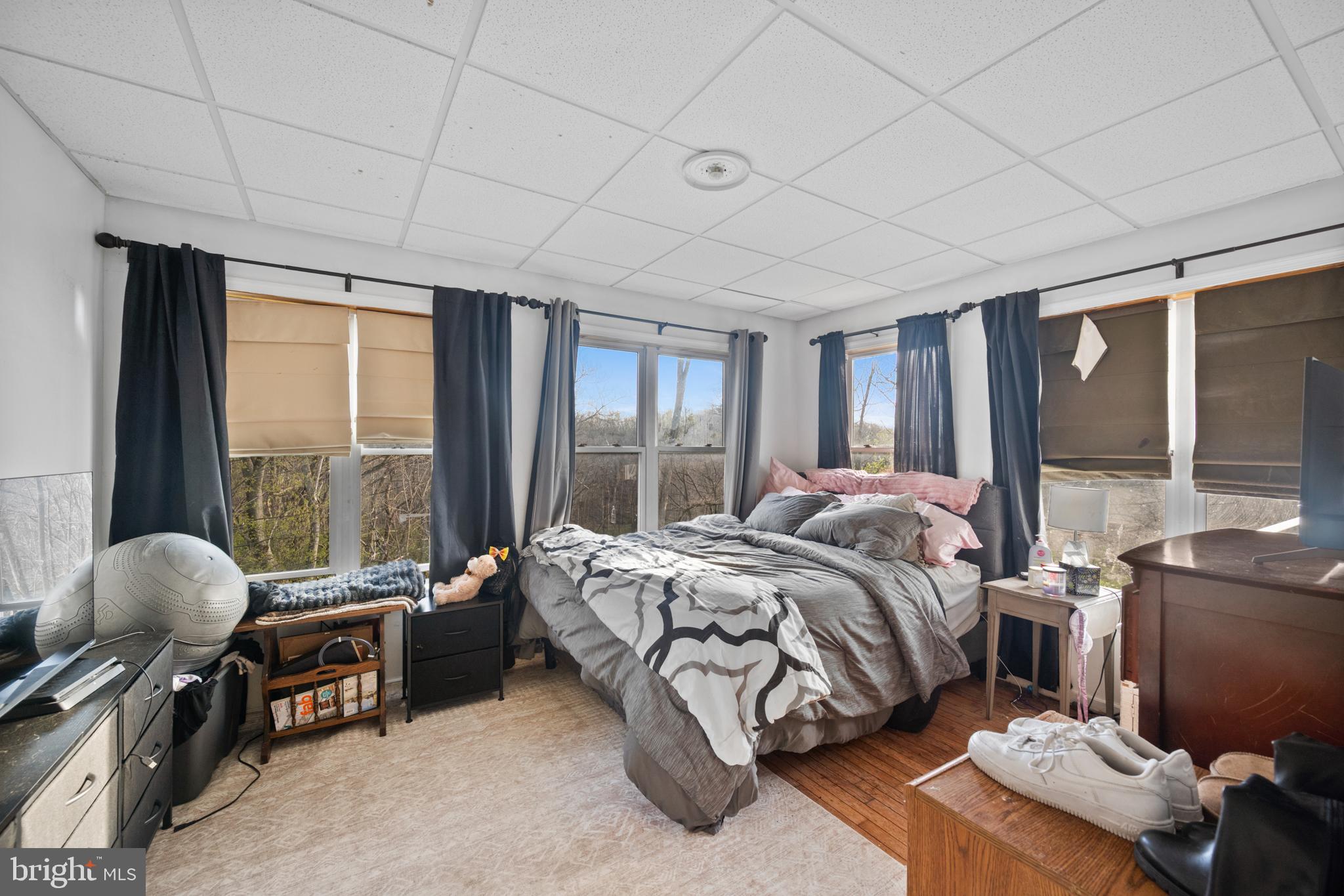 NONAVAILABLE - Residential