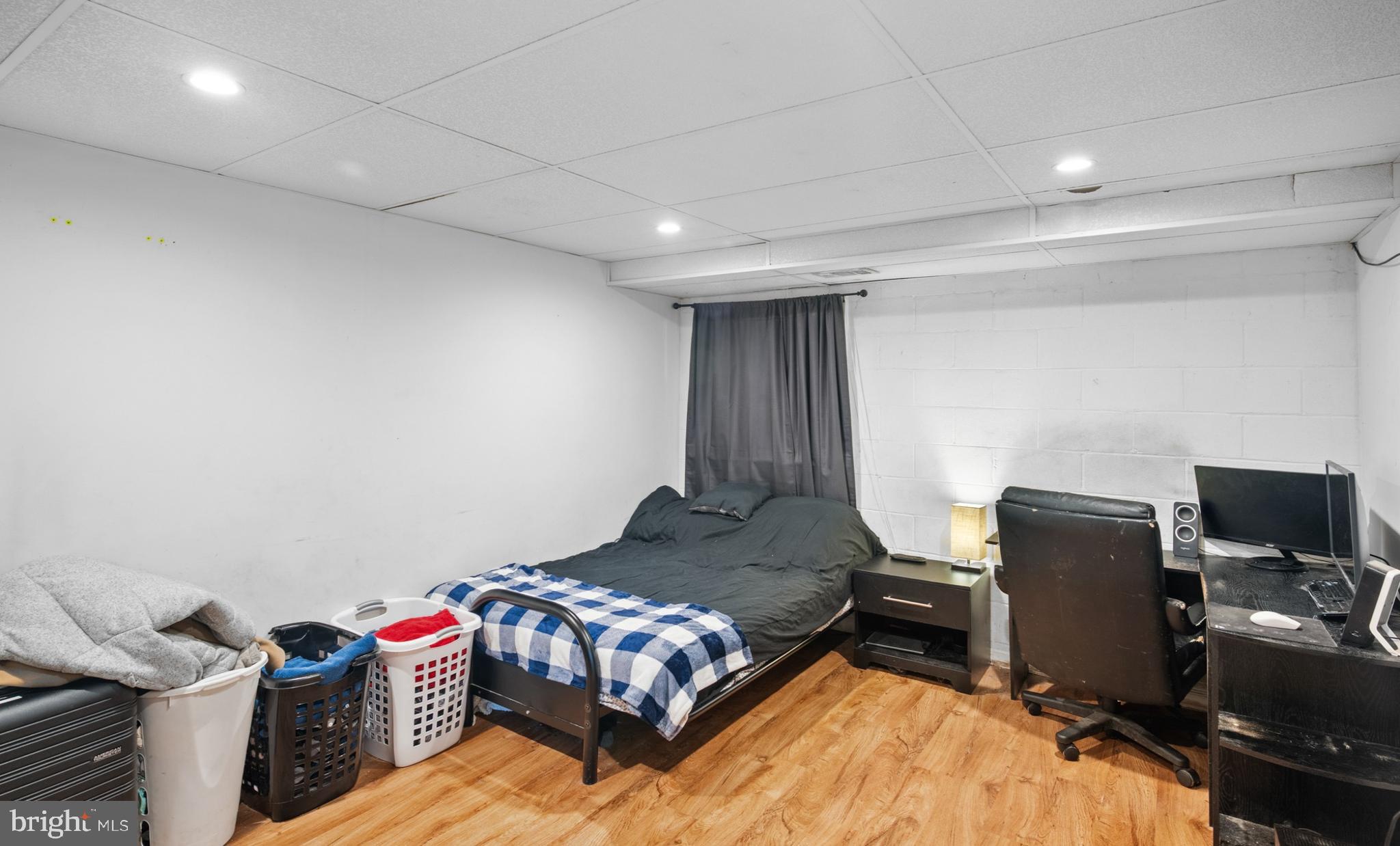 NONAVAILABLE - Residential