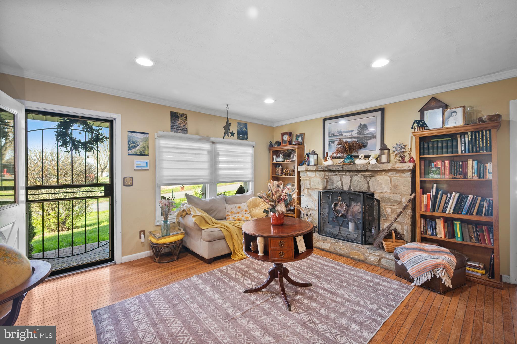 NONAVAILABLE - Residential