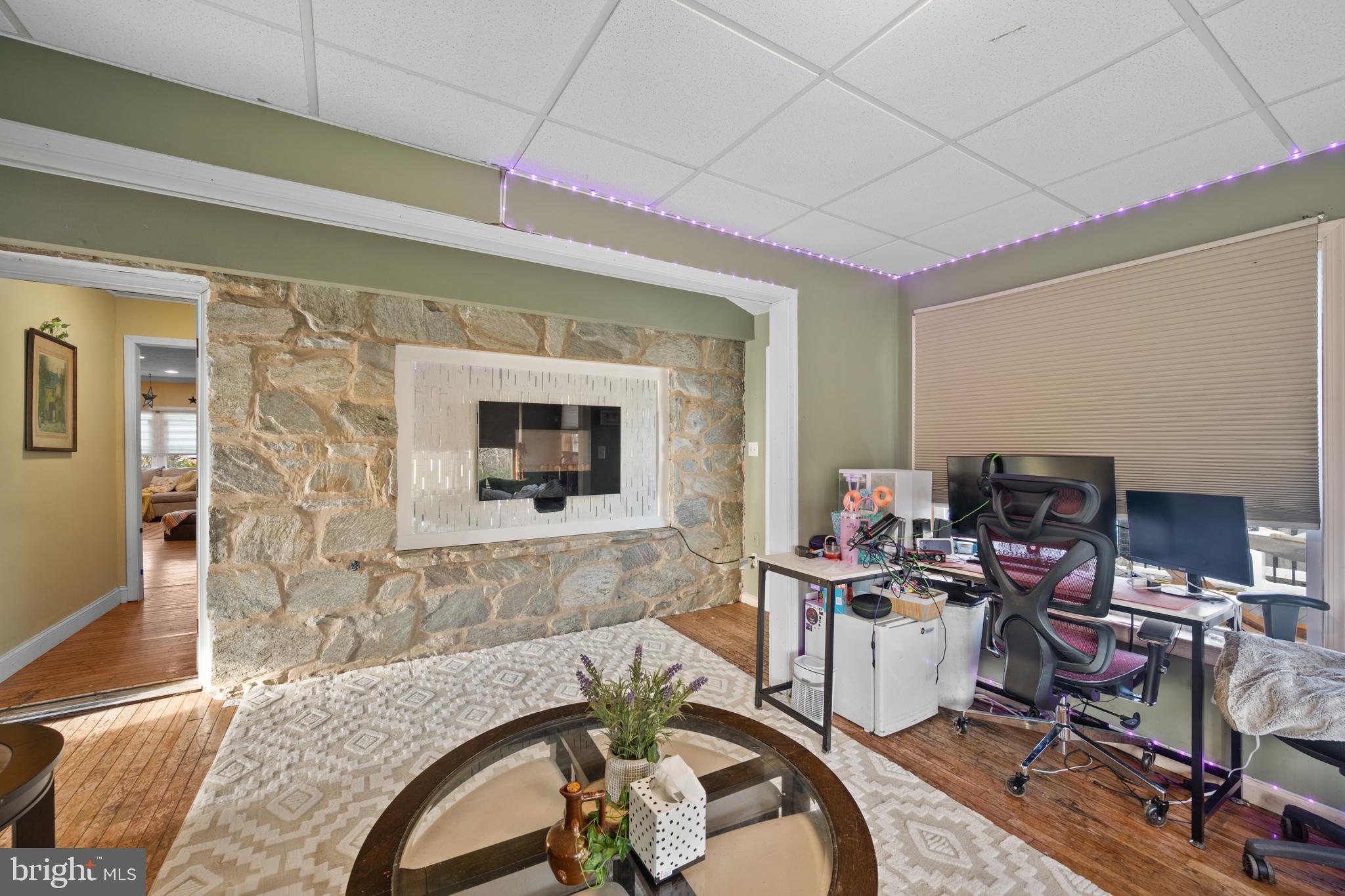 NONAVAILABLE - Residential