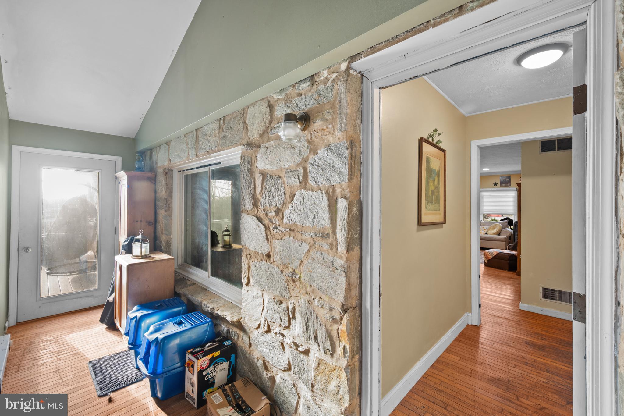 NONAVAILABLE - Residential