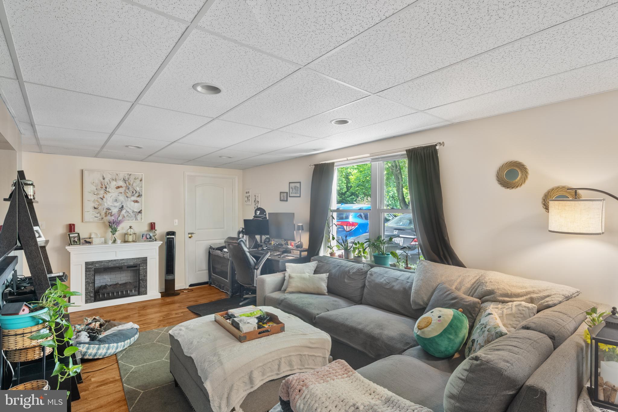 NONAVAILABLE - Residential