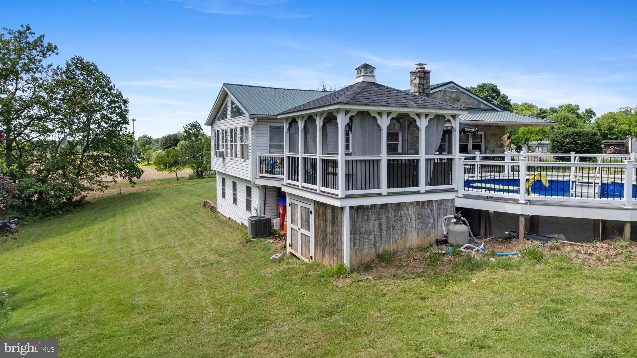 NONAVAILABLE - Residential