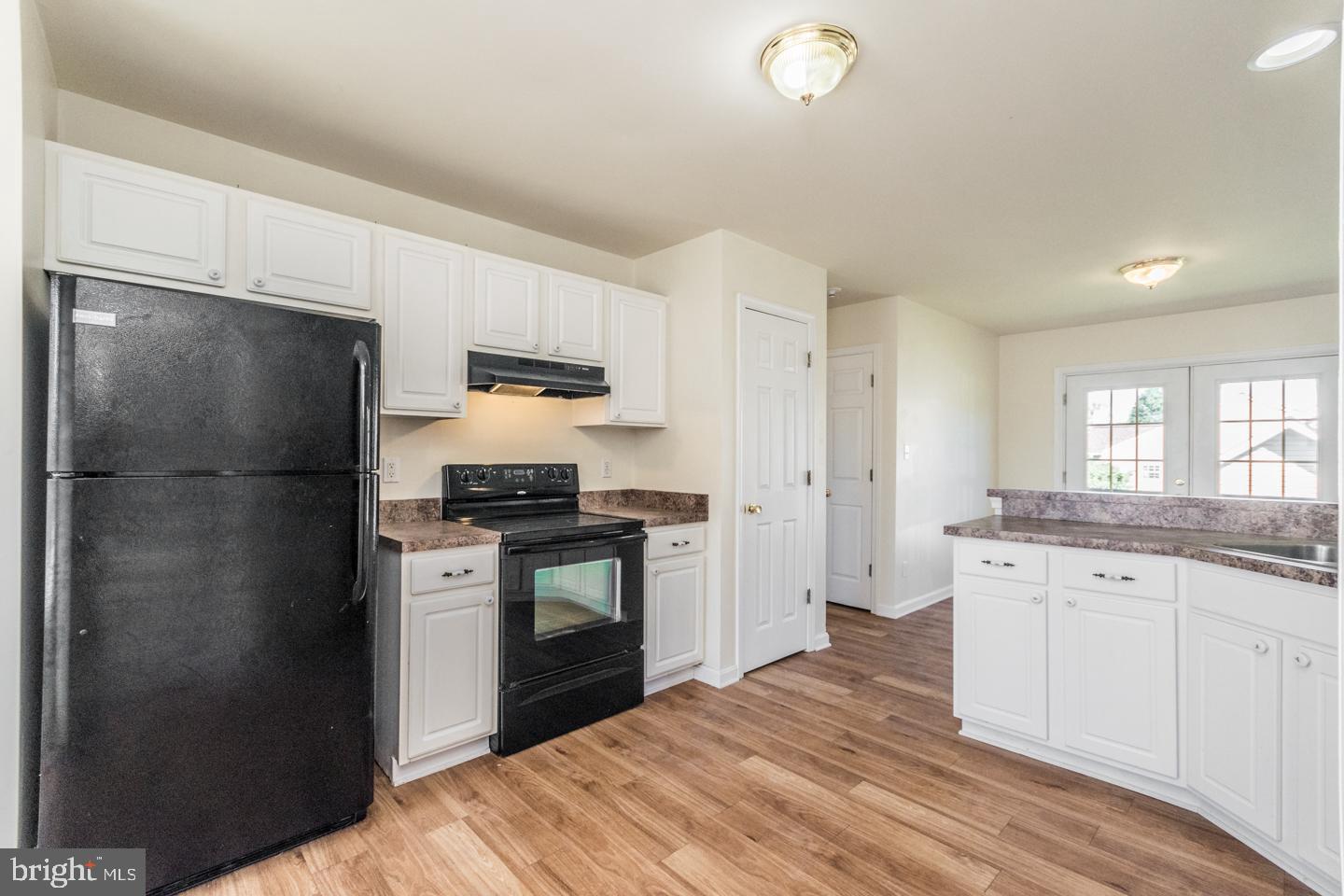 SYCAMORE VILLAGE - Residential