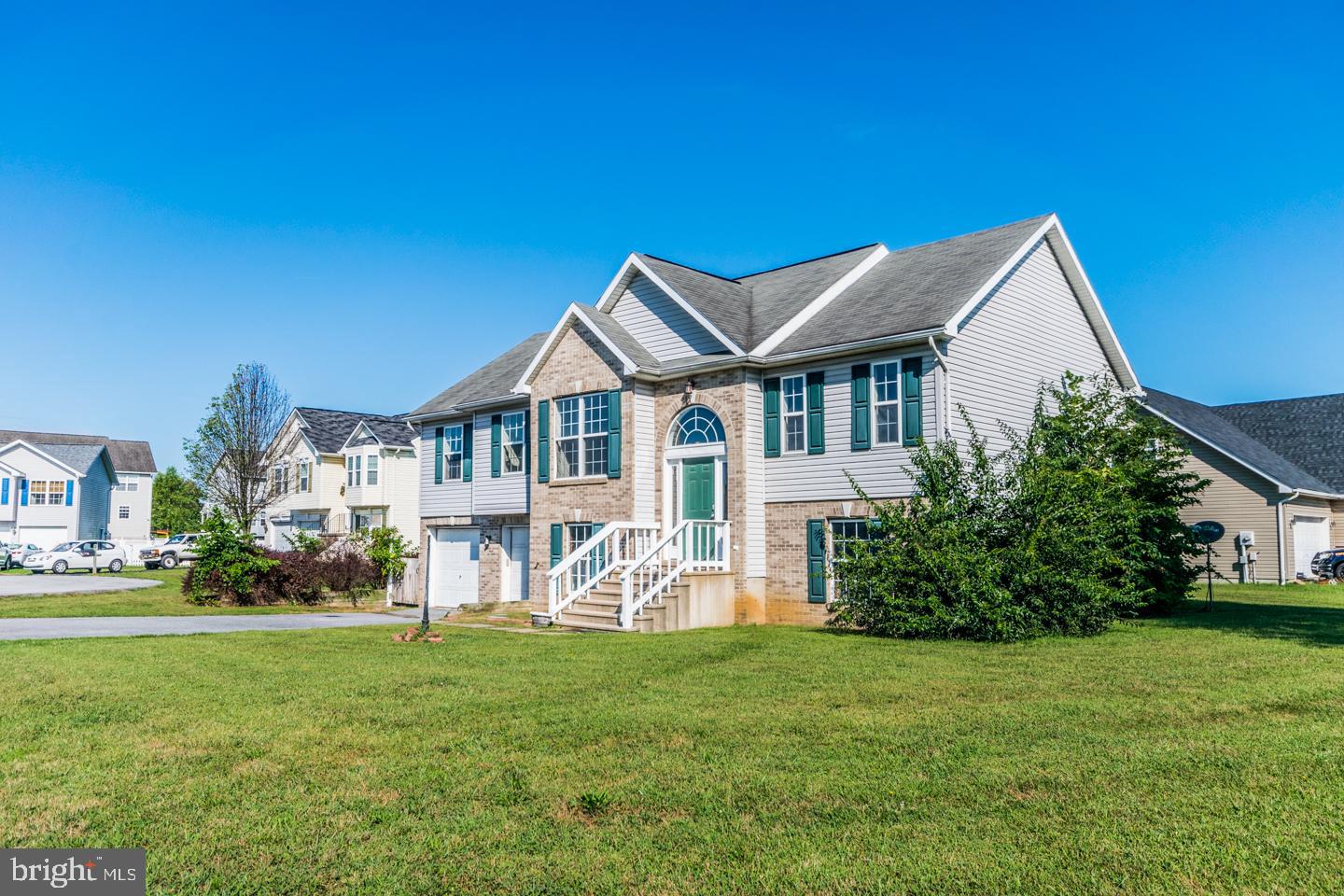 SYCAMORE VILLAGE - Residential