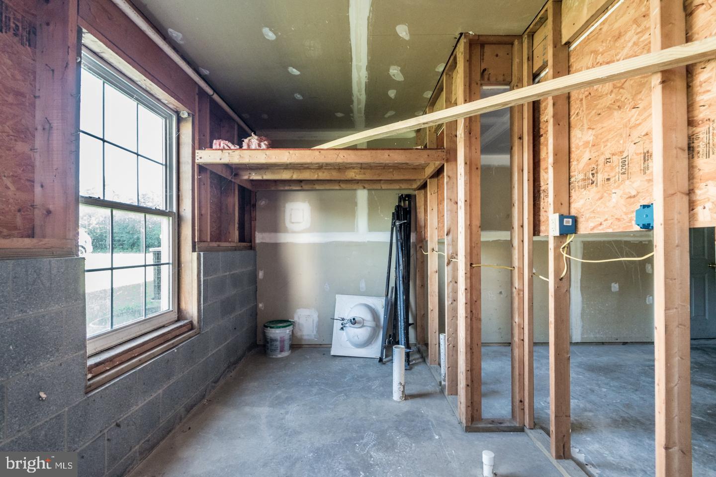 SYCAMORE VILLAGE - Residential