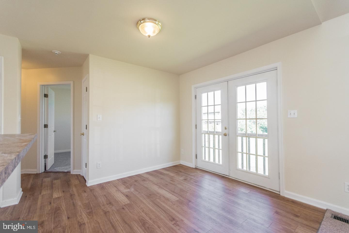 SYCAMORE VILLAGE - Residential