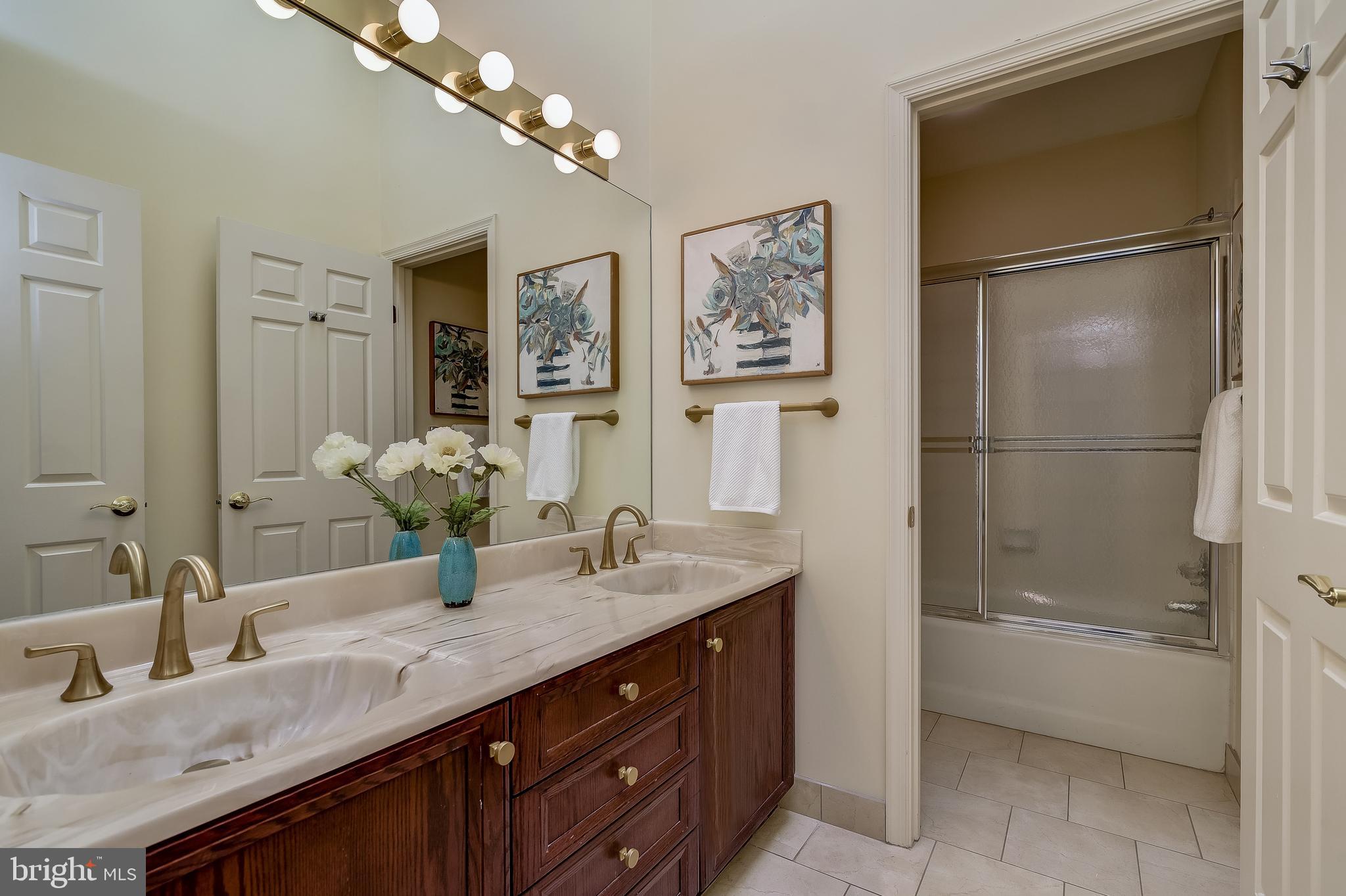 GLEN MILL VILLAGE - Residential